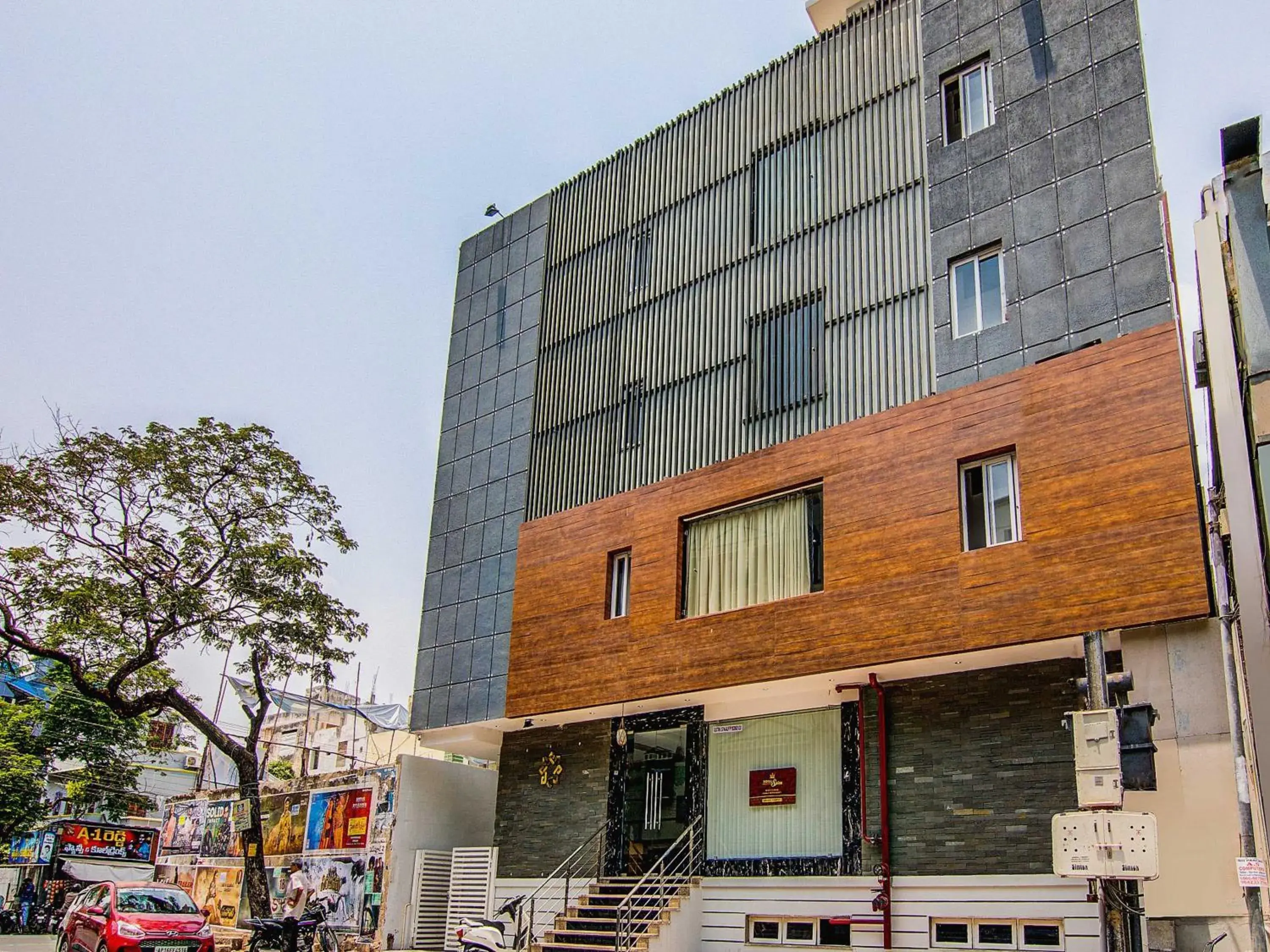 Facade/entrance in Super Capital O Pratibha Grand Facade/entrance in Super Capital O Pratibha Grand