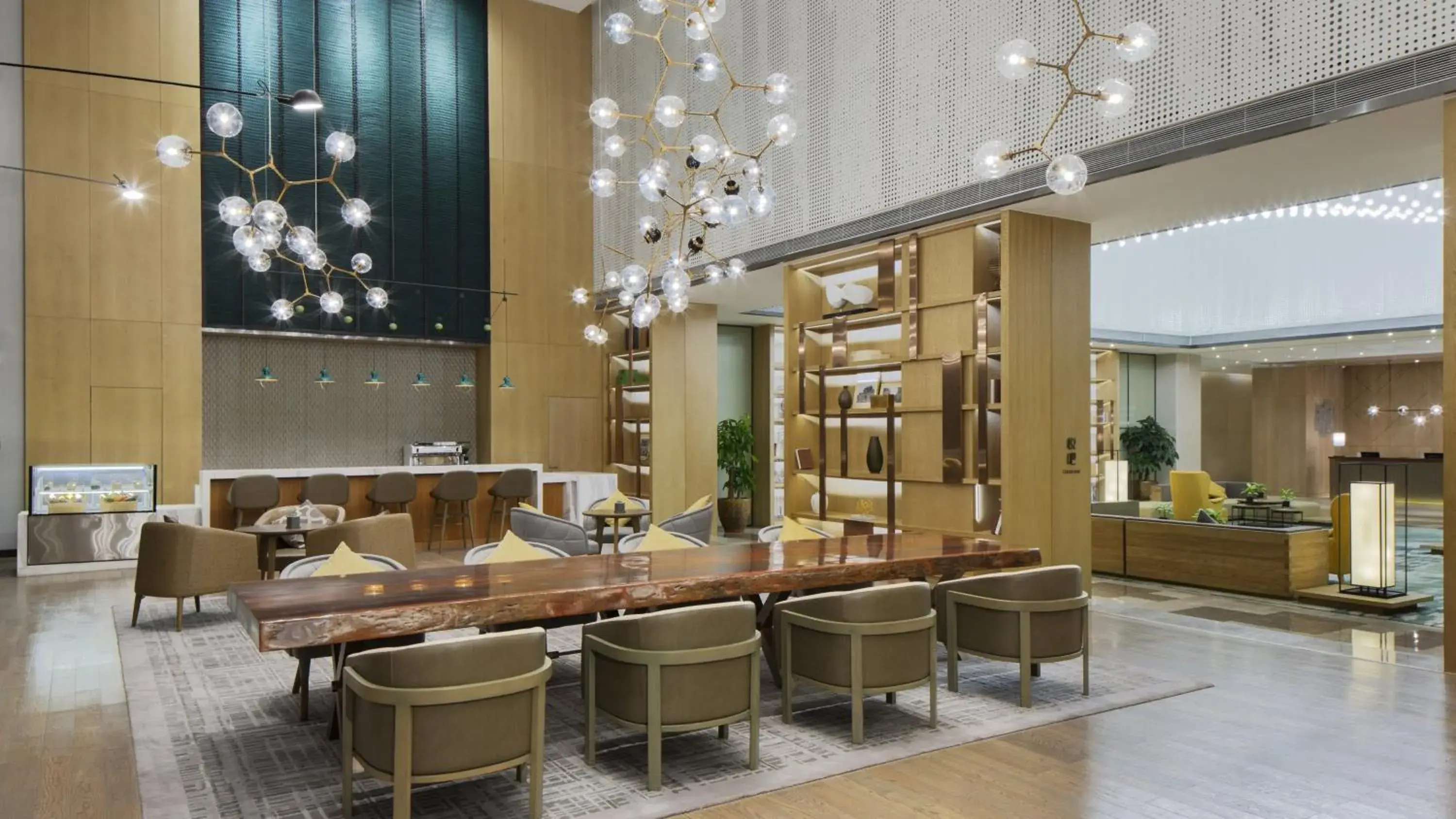 Lounge or bar in Holiday Inn & Suites Tianjin Downtown, an IHG Hotel Lounge or bar in Holiday Inn & Suites Tianjin Downtown, an IHG Hotel