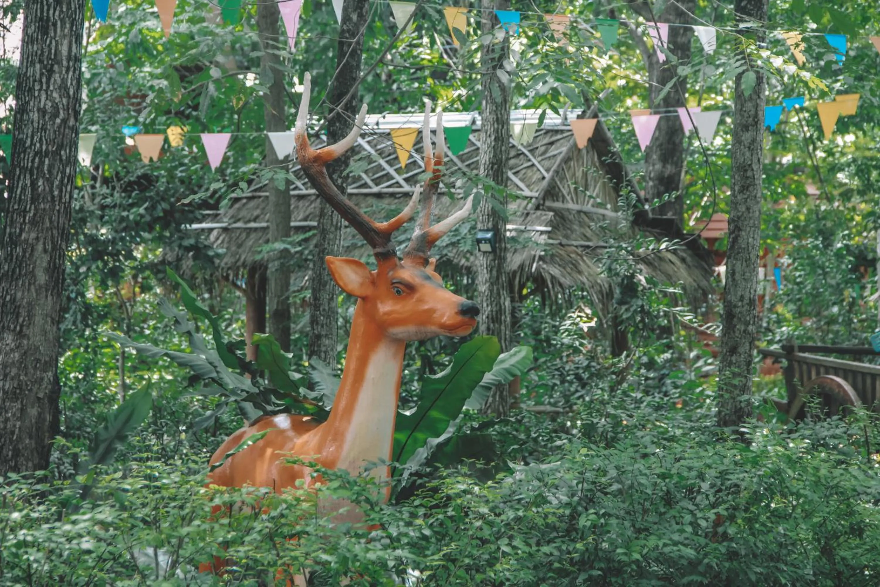 Property building in Akchanok Homestay