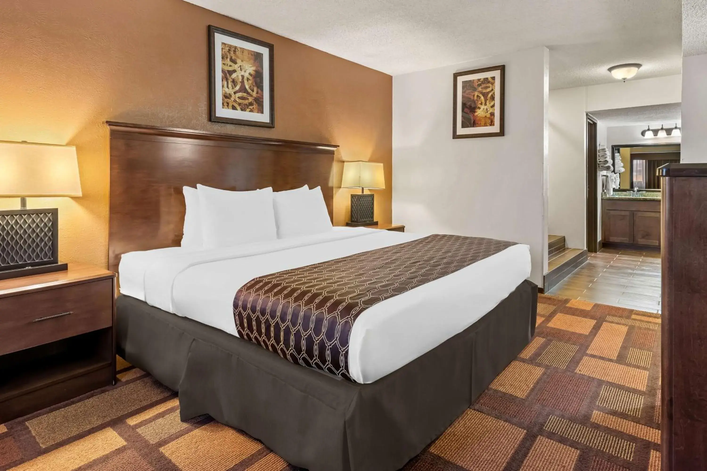 King Suite in Best Western Tower West Lodge King Suite in Best Western Tower West Lodge