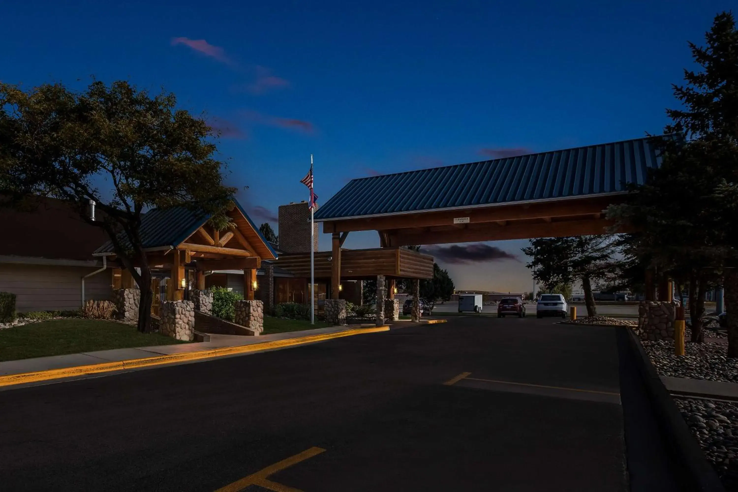 Property building in Best Western Tower West Lodge Property building in Best Western Tower West Lodge