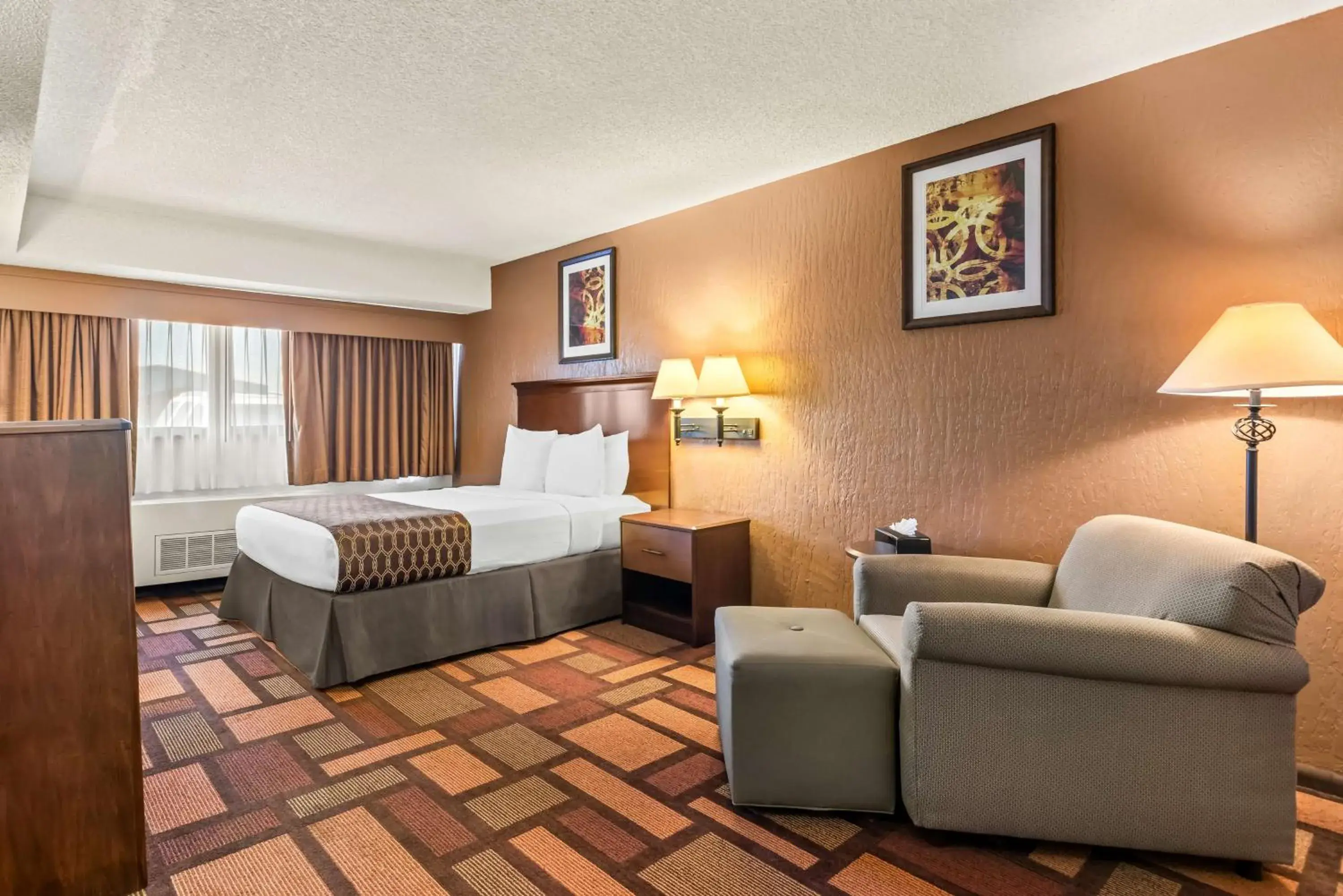 Photo of the whole room, Bed in Best Western Tower West Lodge Photo of the whole room, Bed in Best Western Tower West Lodge