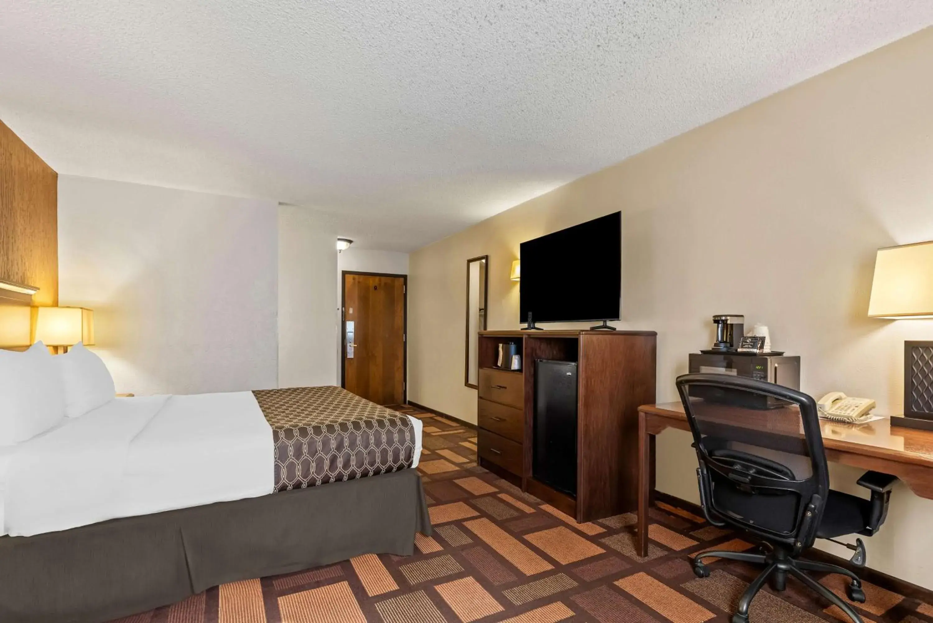 Photo of the whole room, Bed in Best Western Tower West Lodge Photo of the whole room, Bed in Best Western Tower West Lodge