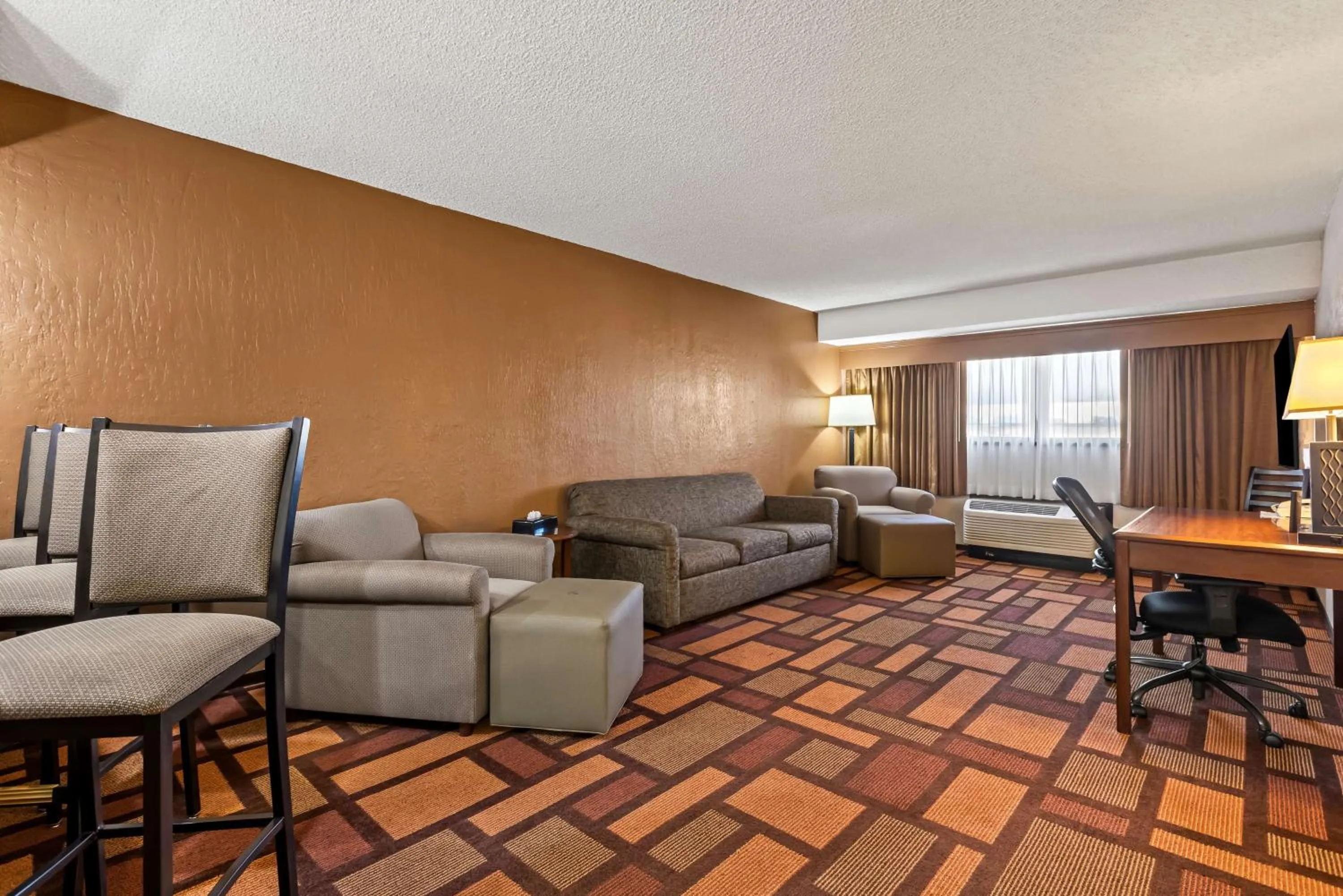 Photo of the whole room in Best Western Tower West Lodge