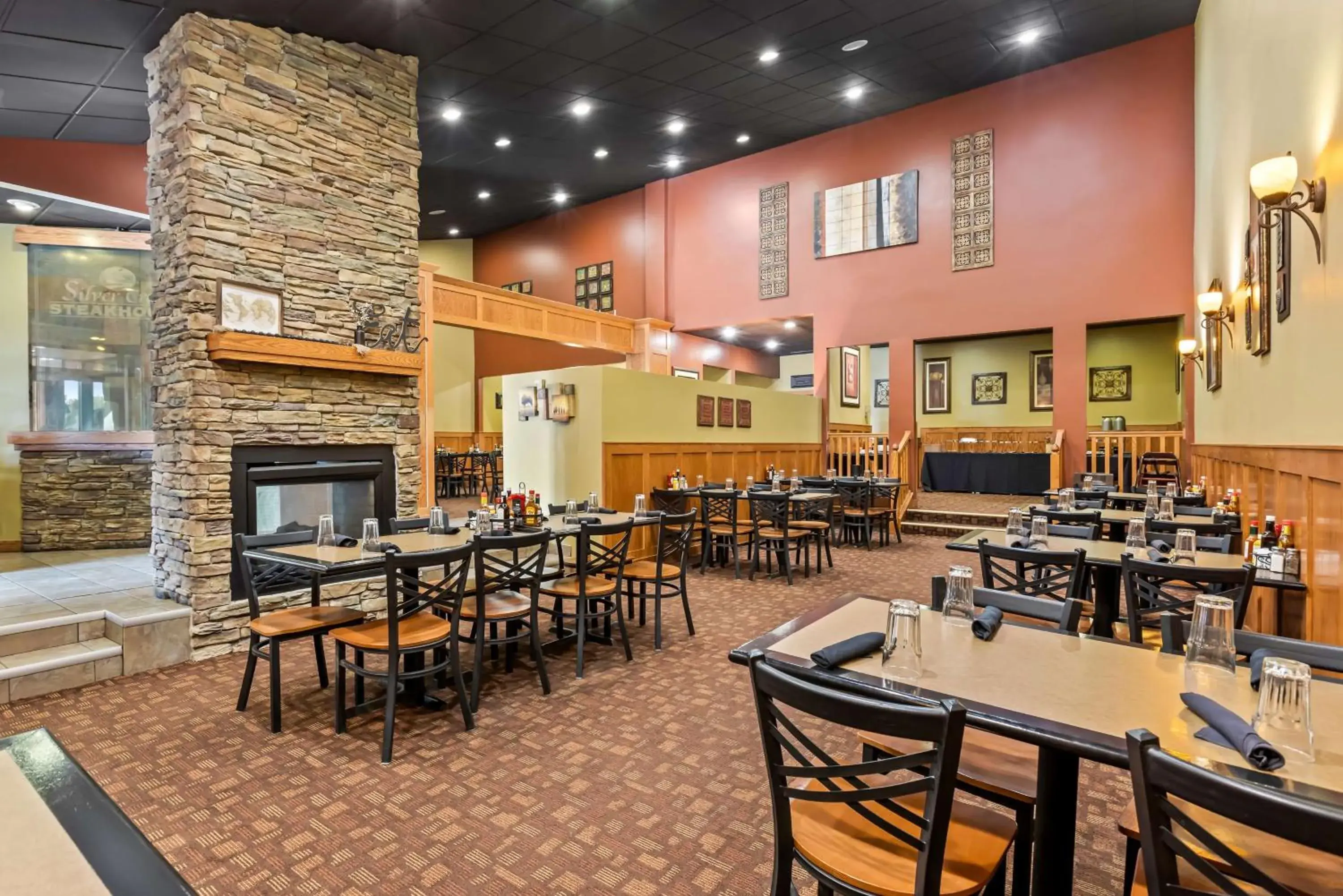 Restaurant/places to eat in Best Western Tower West Lodge Restaurant/places to eat in Best Western Tower West Lodge