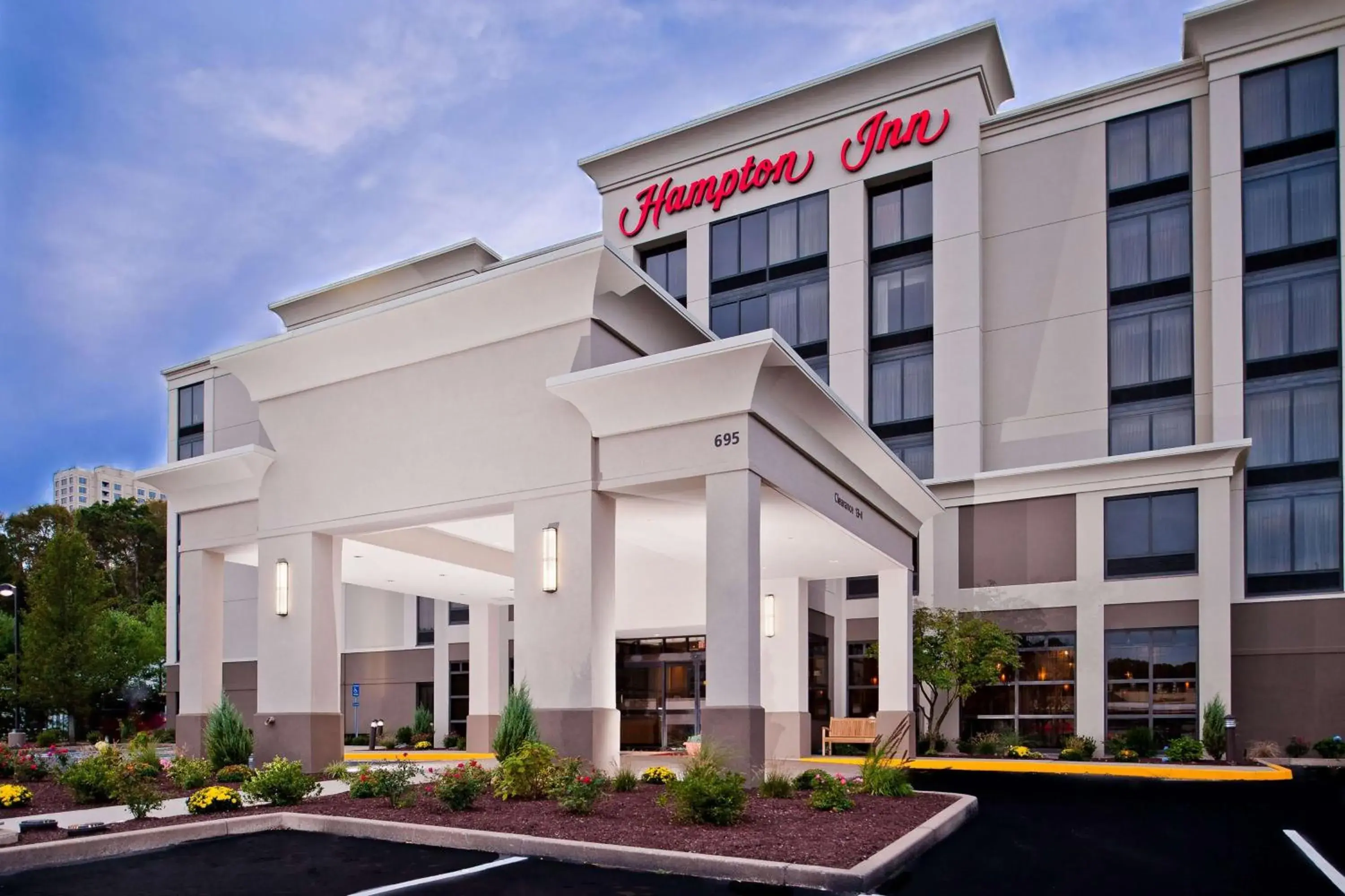 Property building in Hampton by Hilton Shelton Property building in Hampton by Hilton Shelton