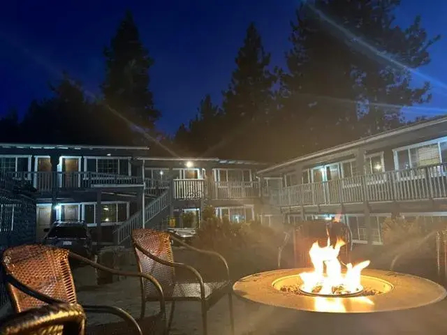 Property building in Avalon Lodge South Lake Tahoe Property building in Avalon Lodge South Lake Tahoe