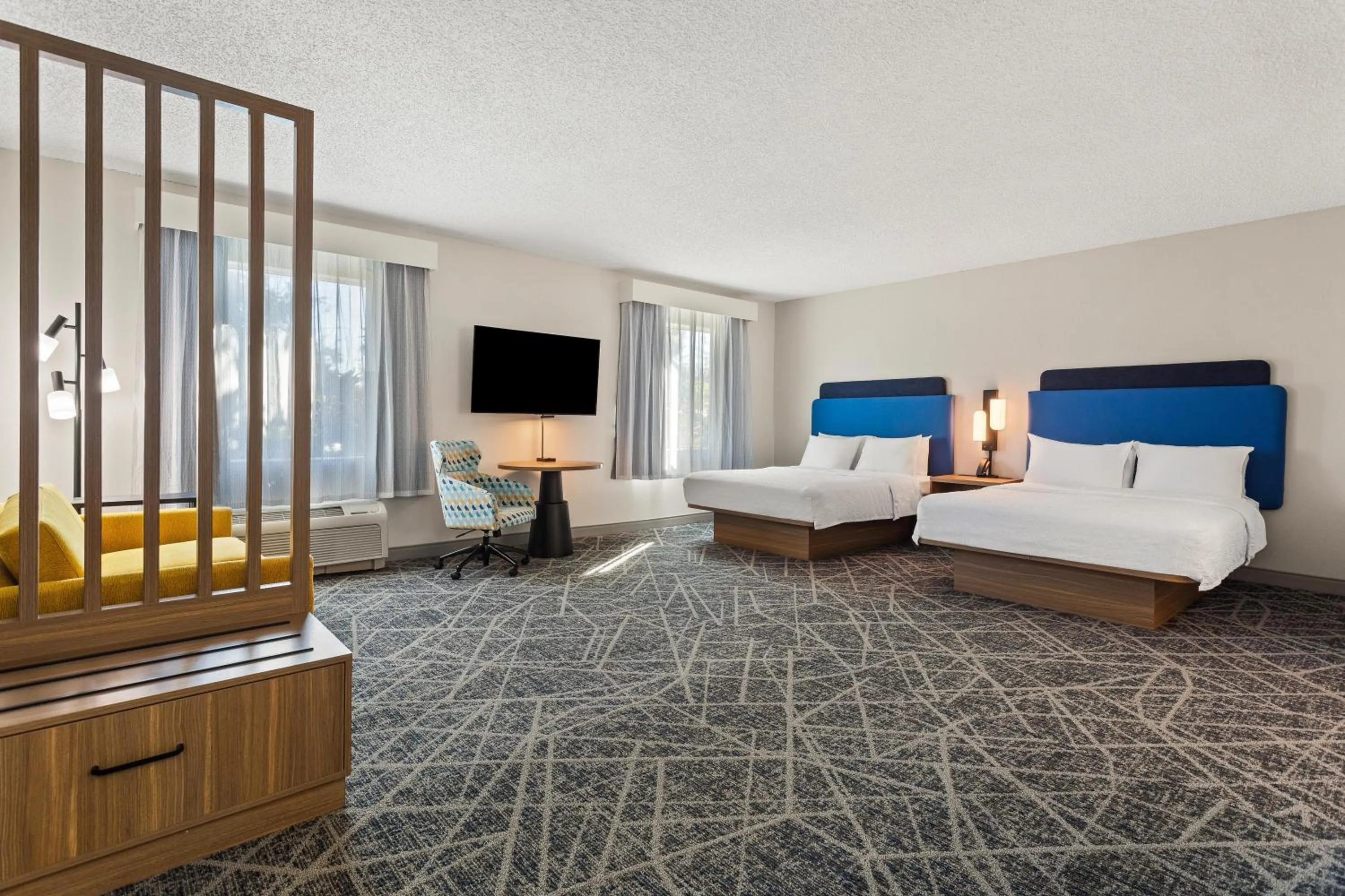 Bed in Hampton Inn & Suites Port Richey