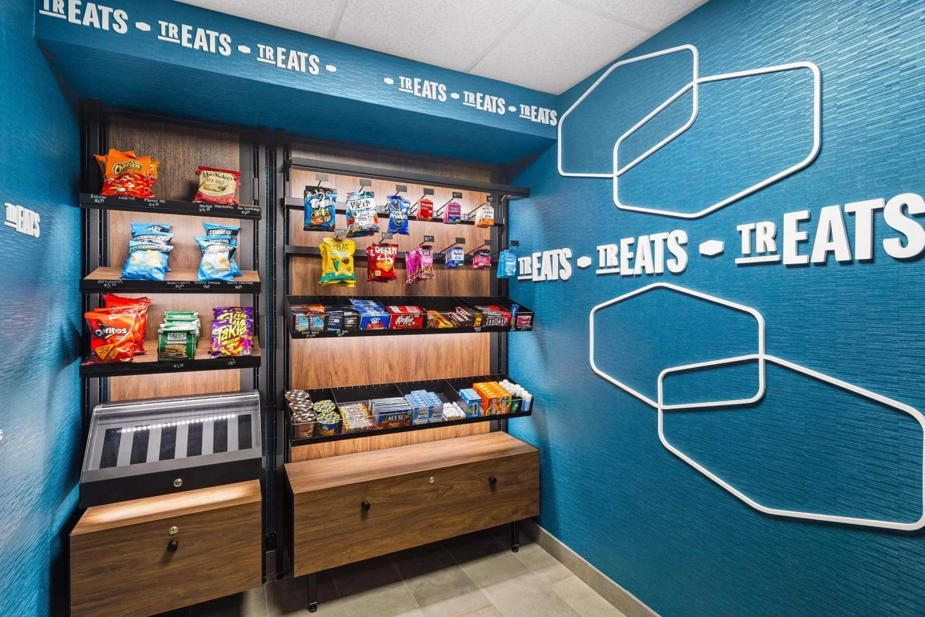 Dining area in Hampton Inn & Suites Port Richey