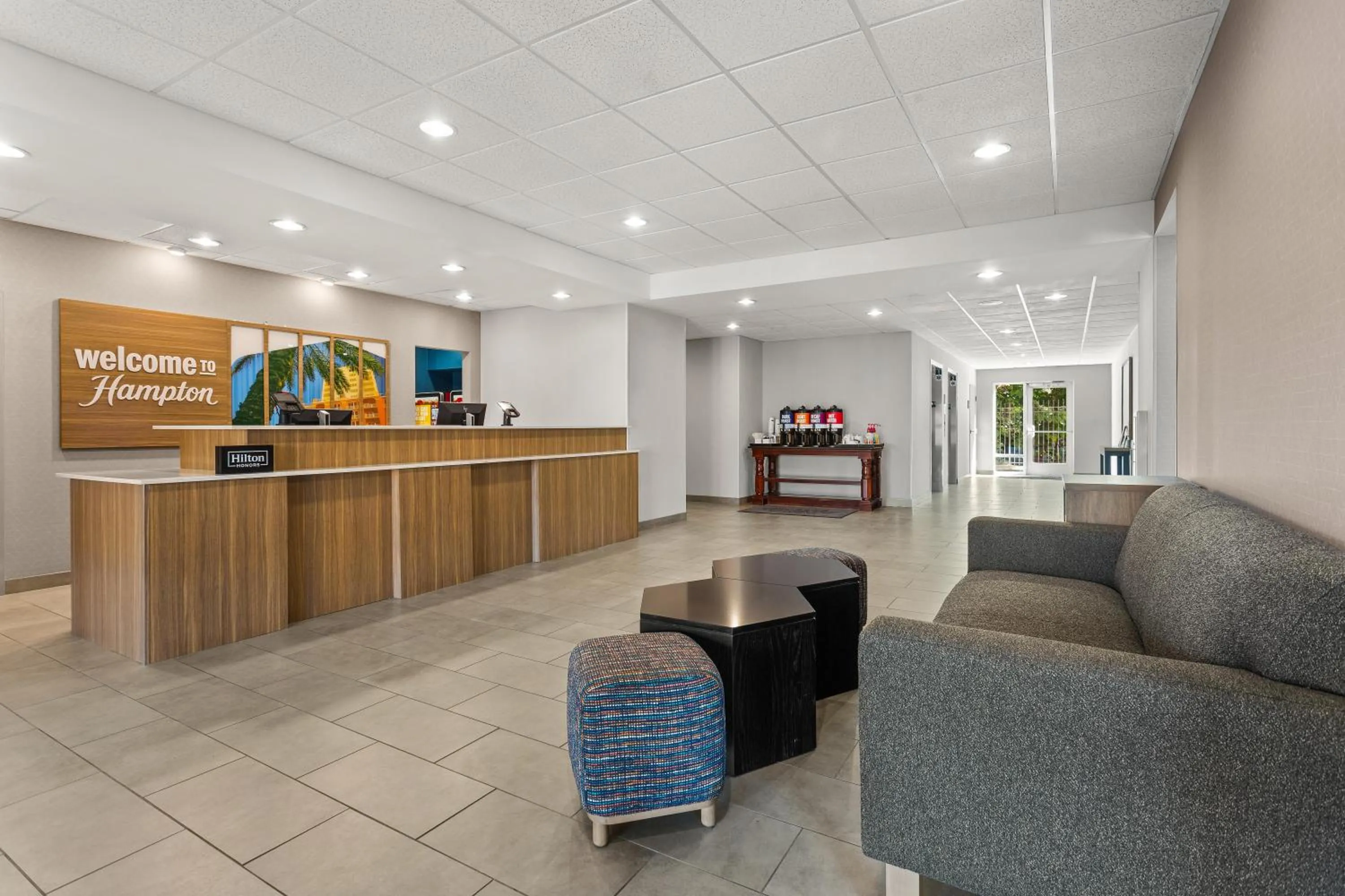 Lobby or reception in Hampton Inn & Suites Port Richey