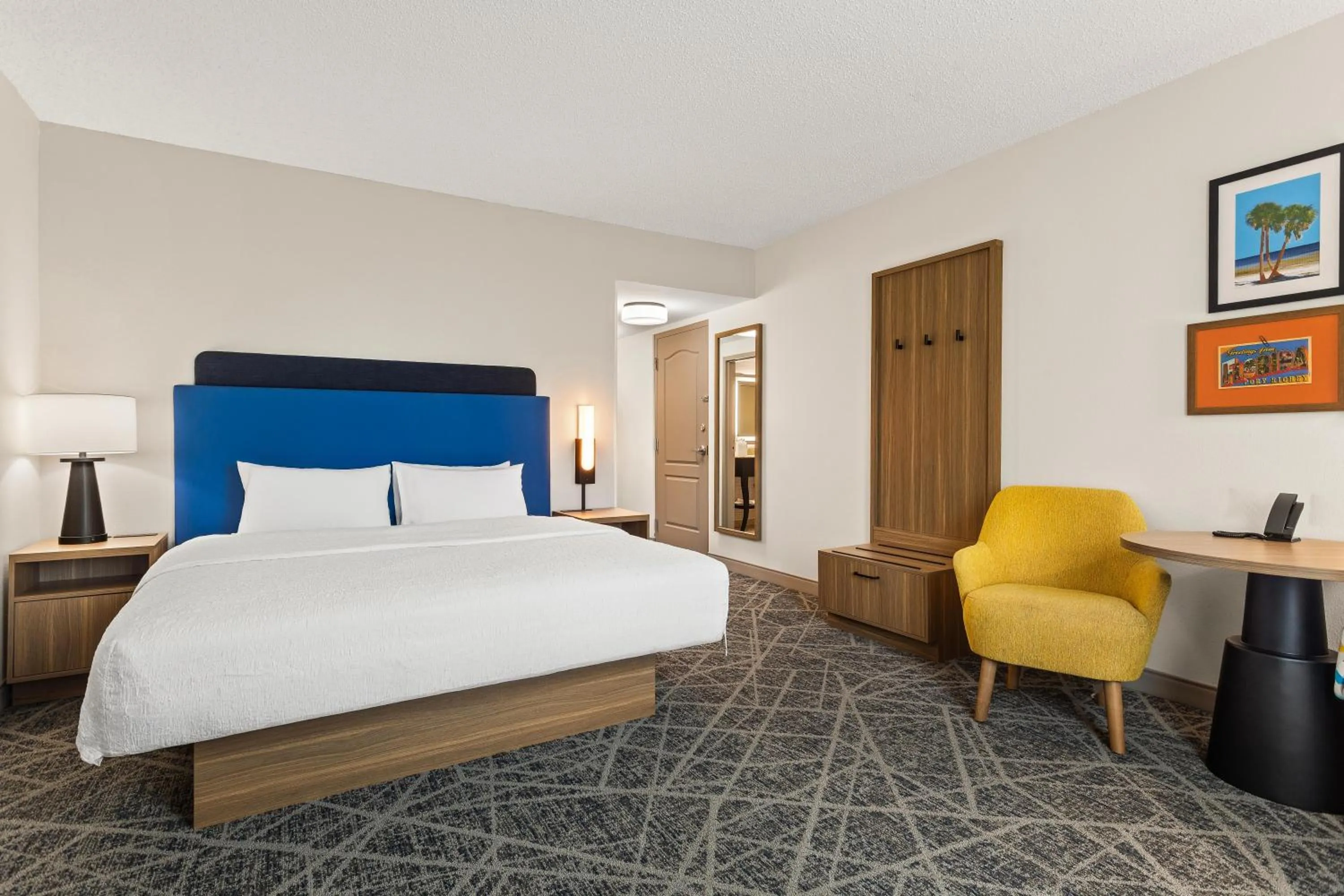 Bed in Hampton Inn & Suites Port Richey