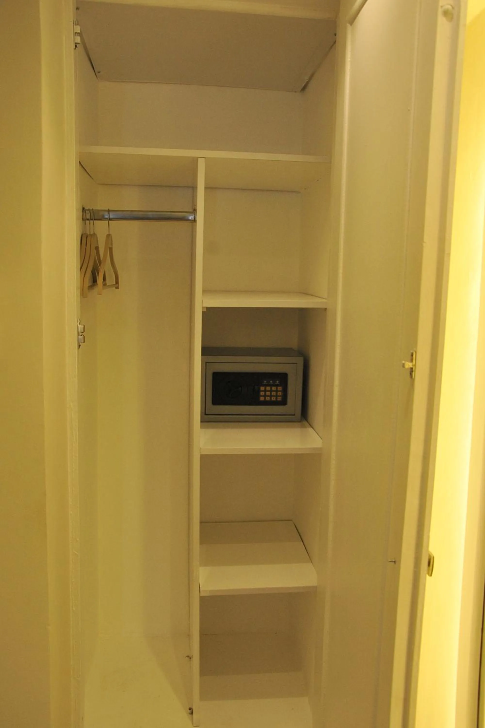 locker in Salma Hotel Cairo