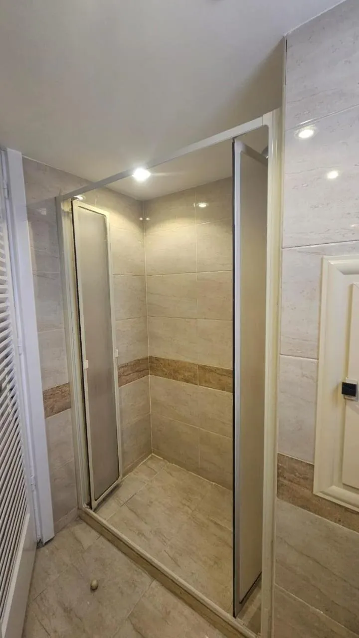 Bathroom in Salma Hotel Cairo