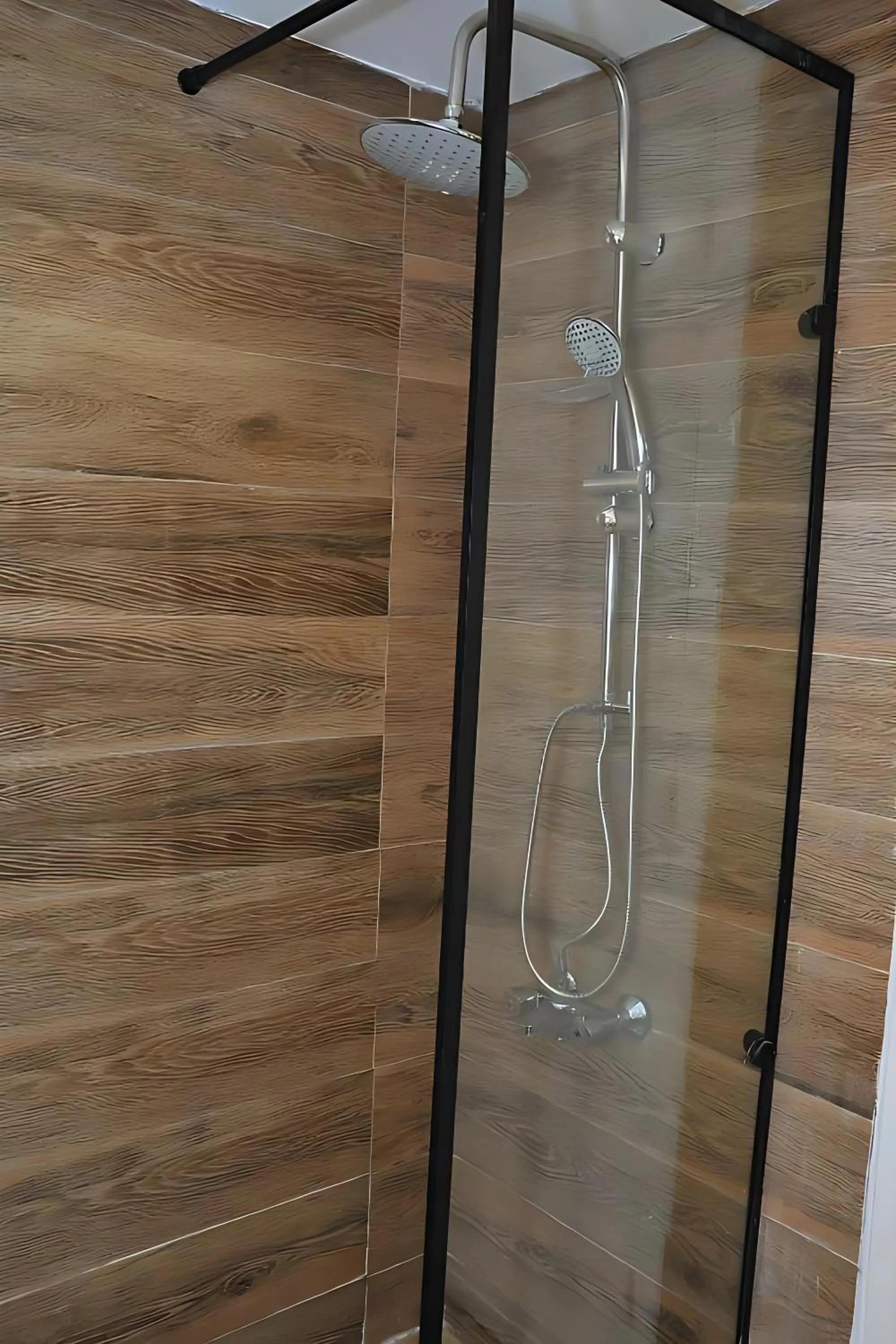 Bathroom in Salma Hotel Cairo