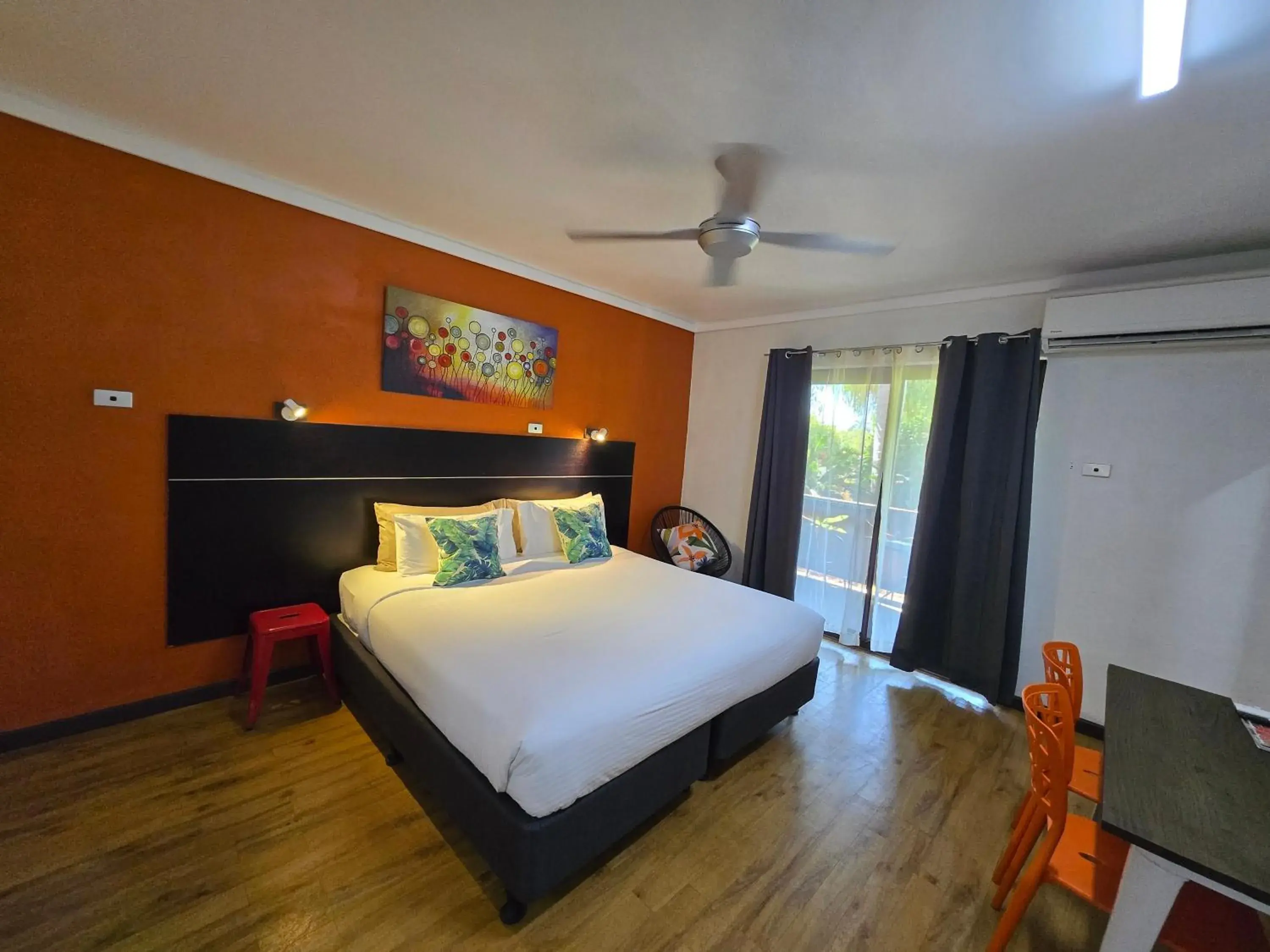 Bedroom, Bed in Broome Time Resort Bedroom, Bed in Broome Time Resort