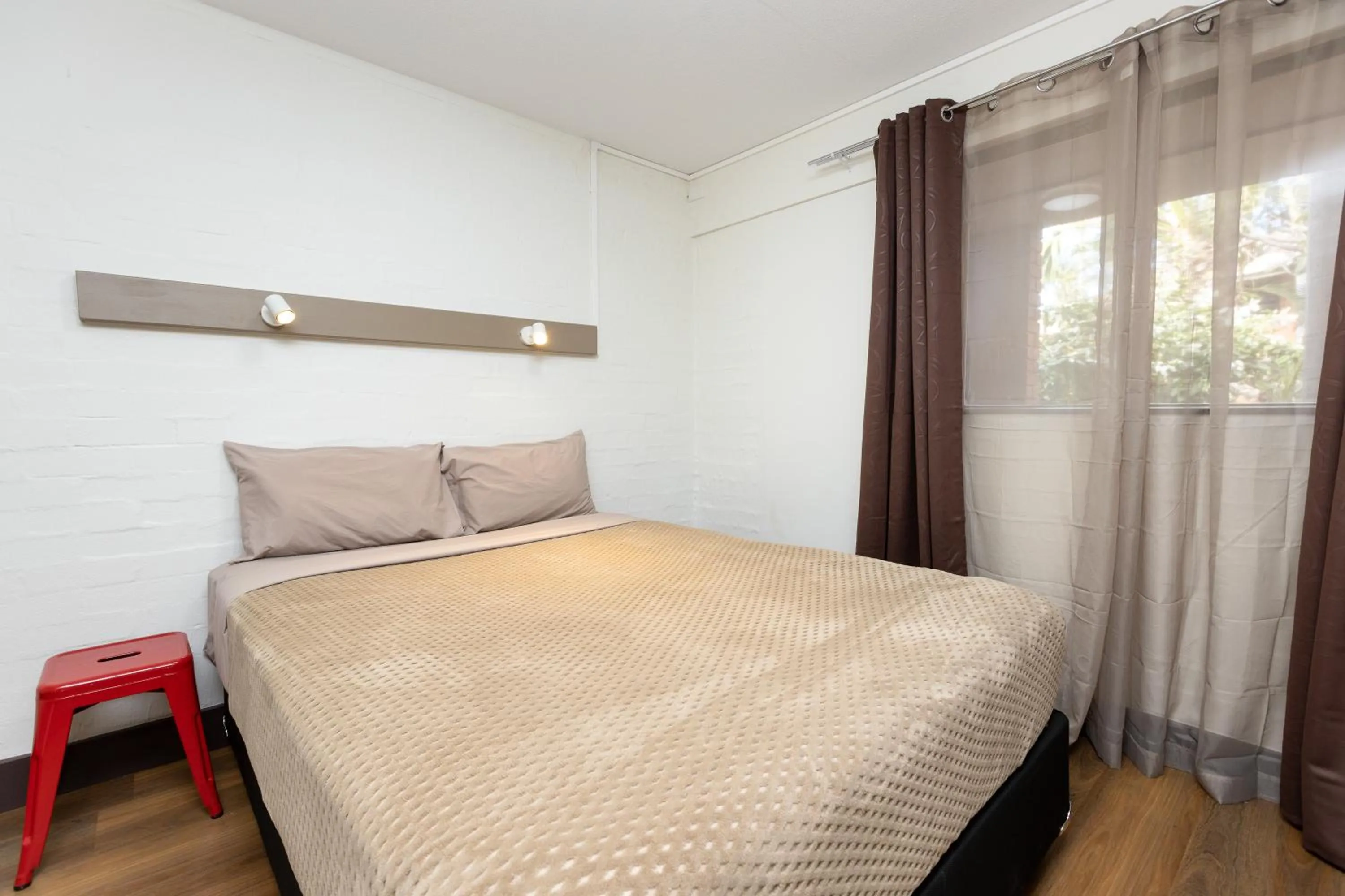 Bedroom, Bed in Broome Time Resort