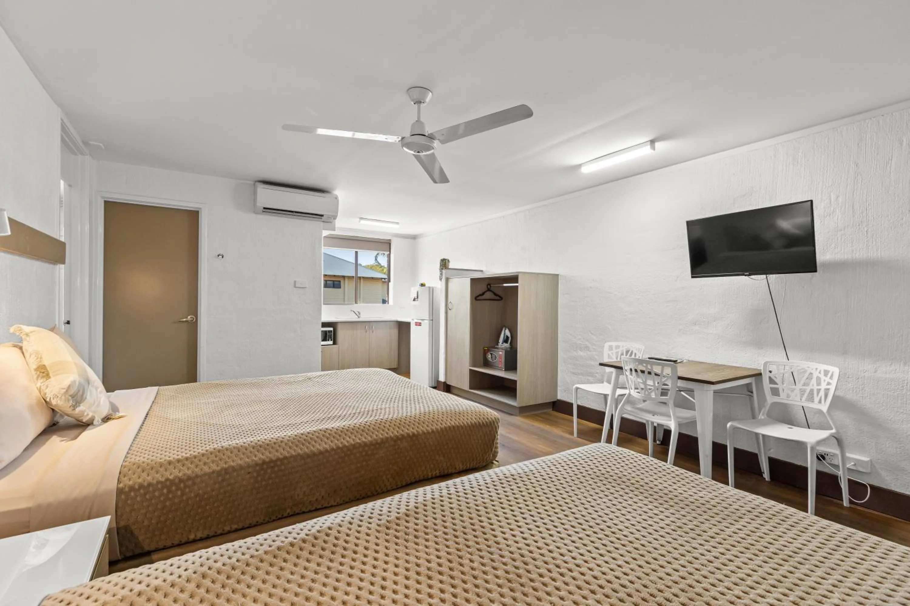 Bed in Broome Time Resort