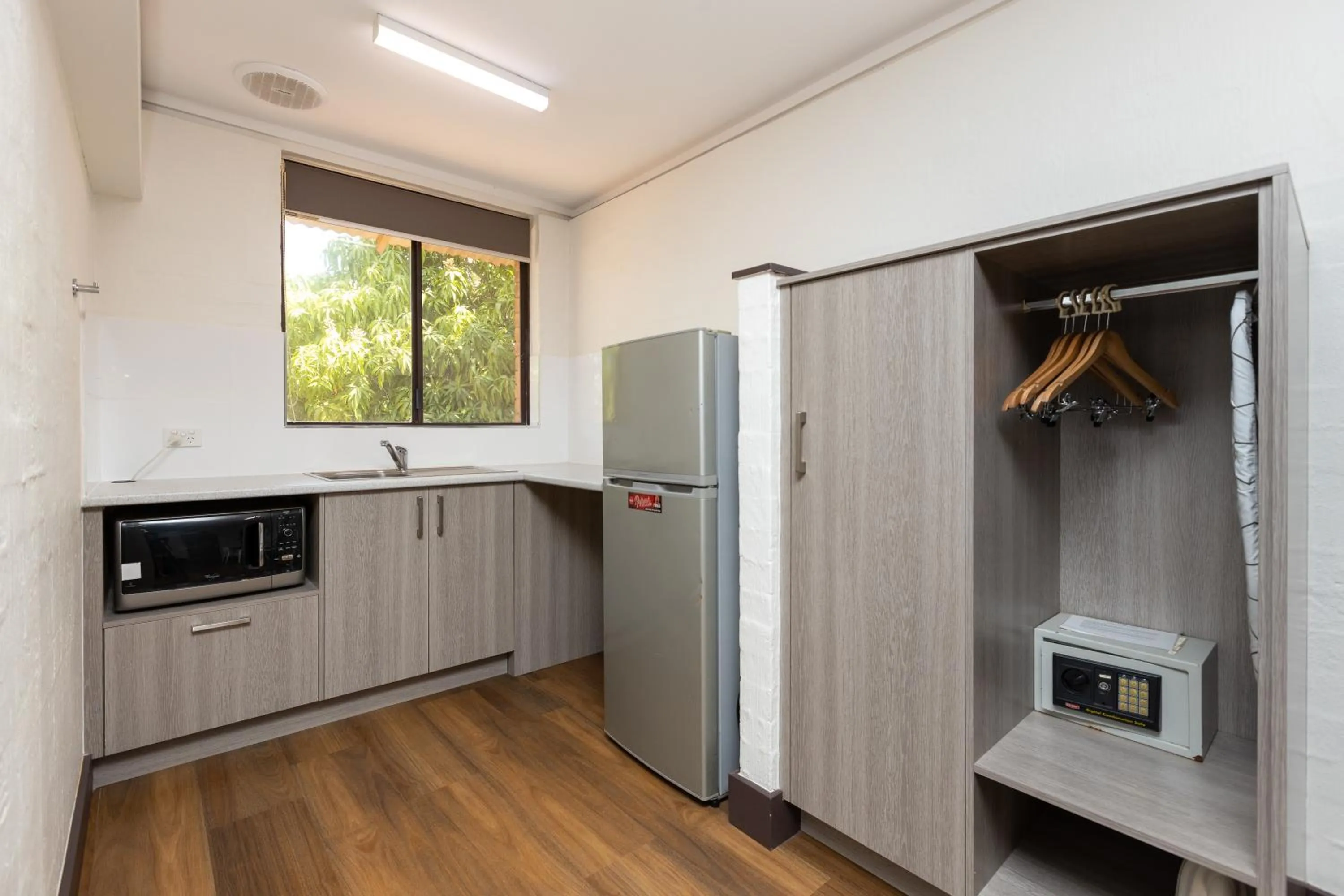 Kitchen or kitchenette in Broome Time Resort