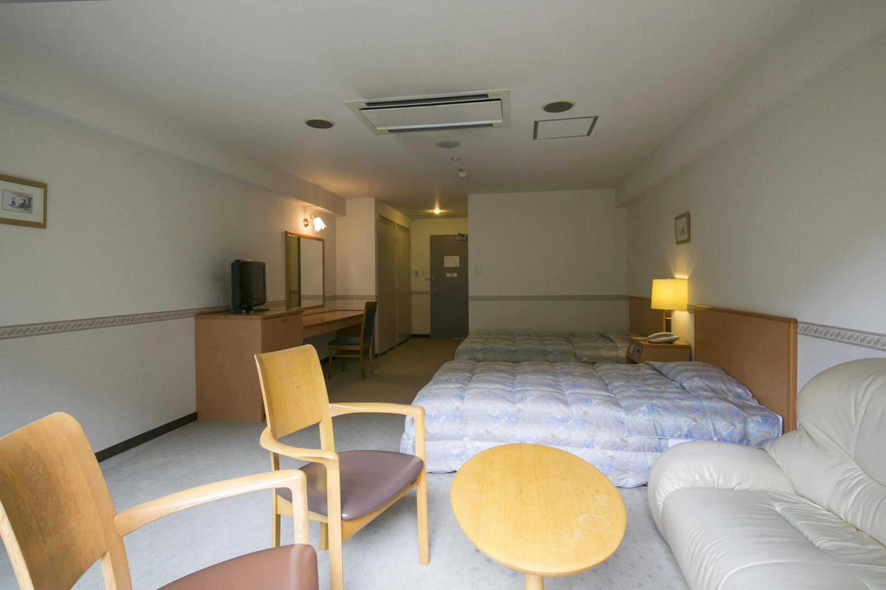 Photo of the whole room, Bed in Okuhida Garden Hotel Yakedake