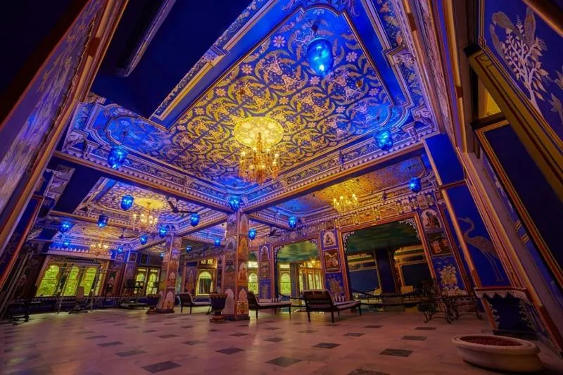 Swimming pool in Chunda Palace