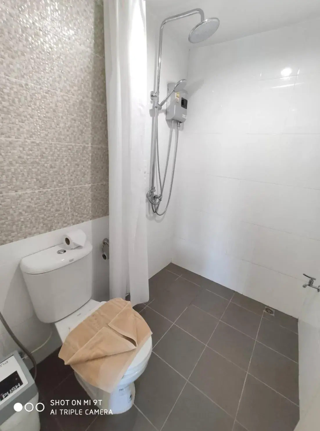 Deluxe Double Room with Balcony in Bann Tawan Hostel Chiang Rai Deluxe Double Room with Balcony in Bann Tawan Hostel Chiang Rai