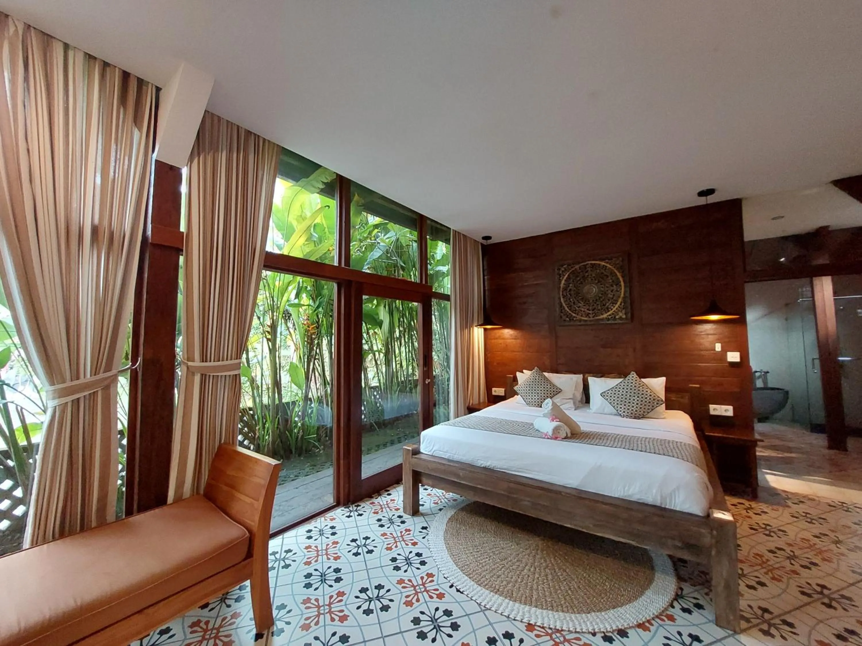 Bed in Gusde Tranquil Villas by EPS