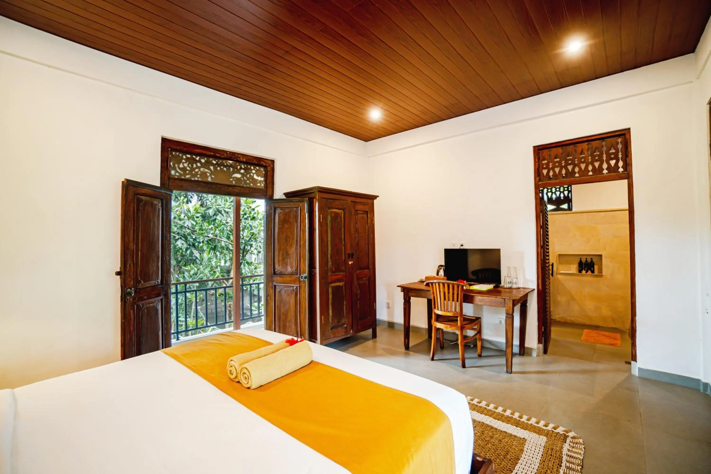 Bed in Gusde Tranquil Villas by EPS