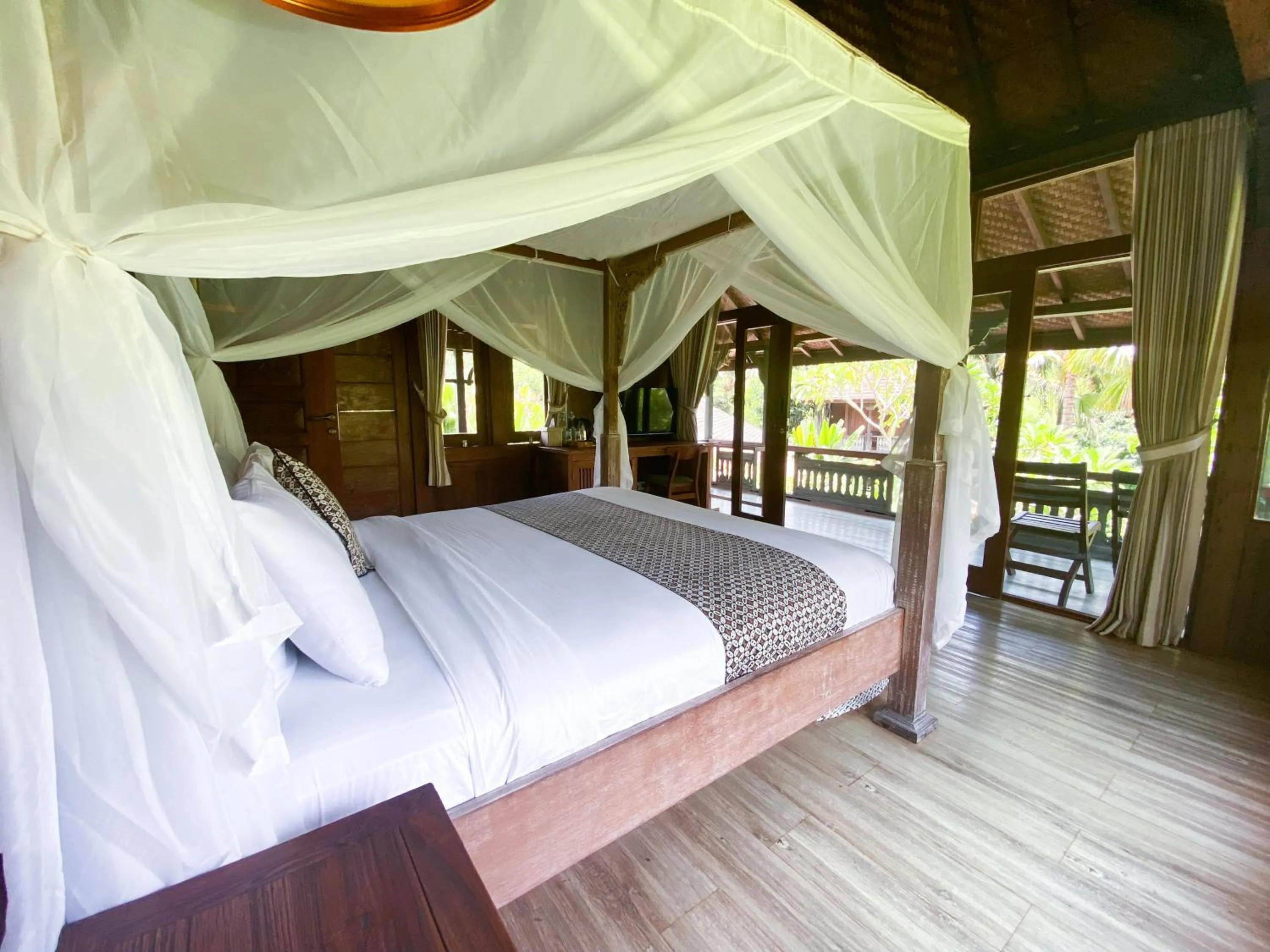 Bed in Gusde Tranquil Villas by EPS