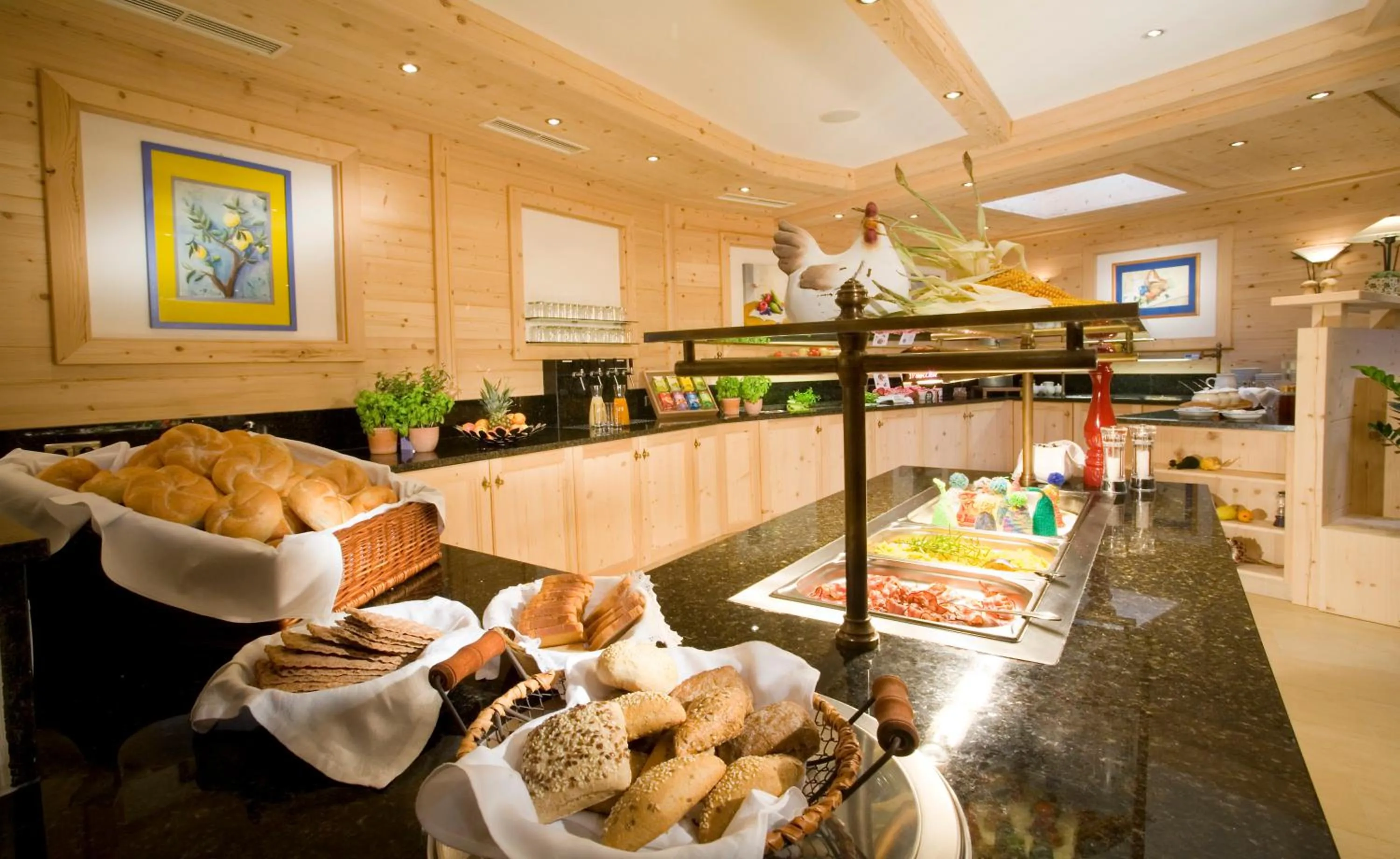 Breakfast in Kräuterhotel Hochzillertal