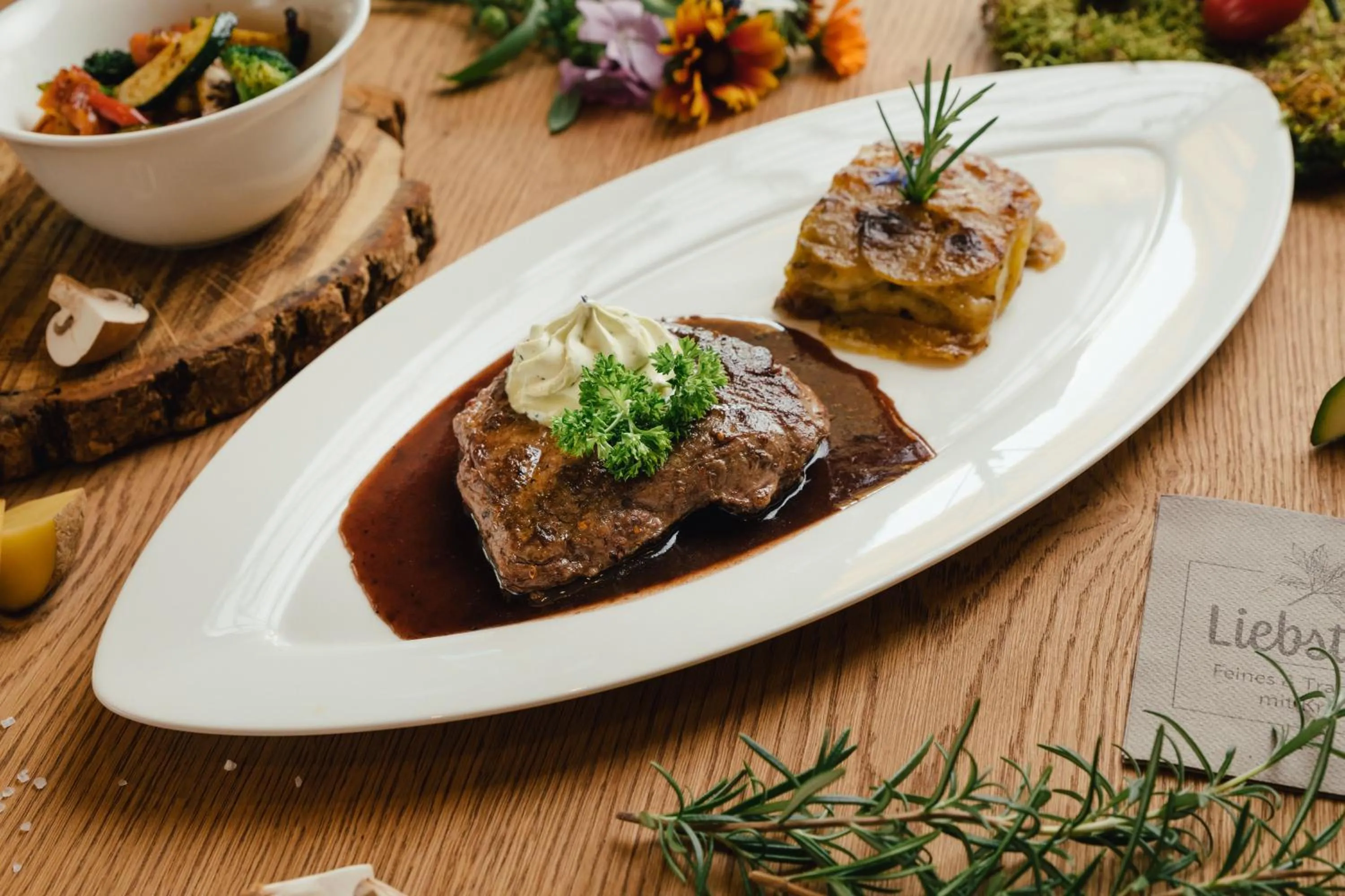 Restaurant/places to eat in Kräuterhotel Hochzillertal