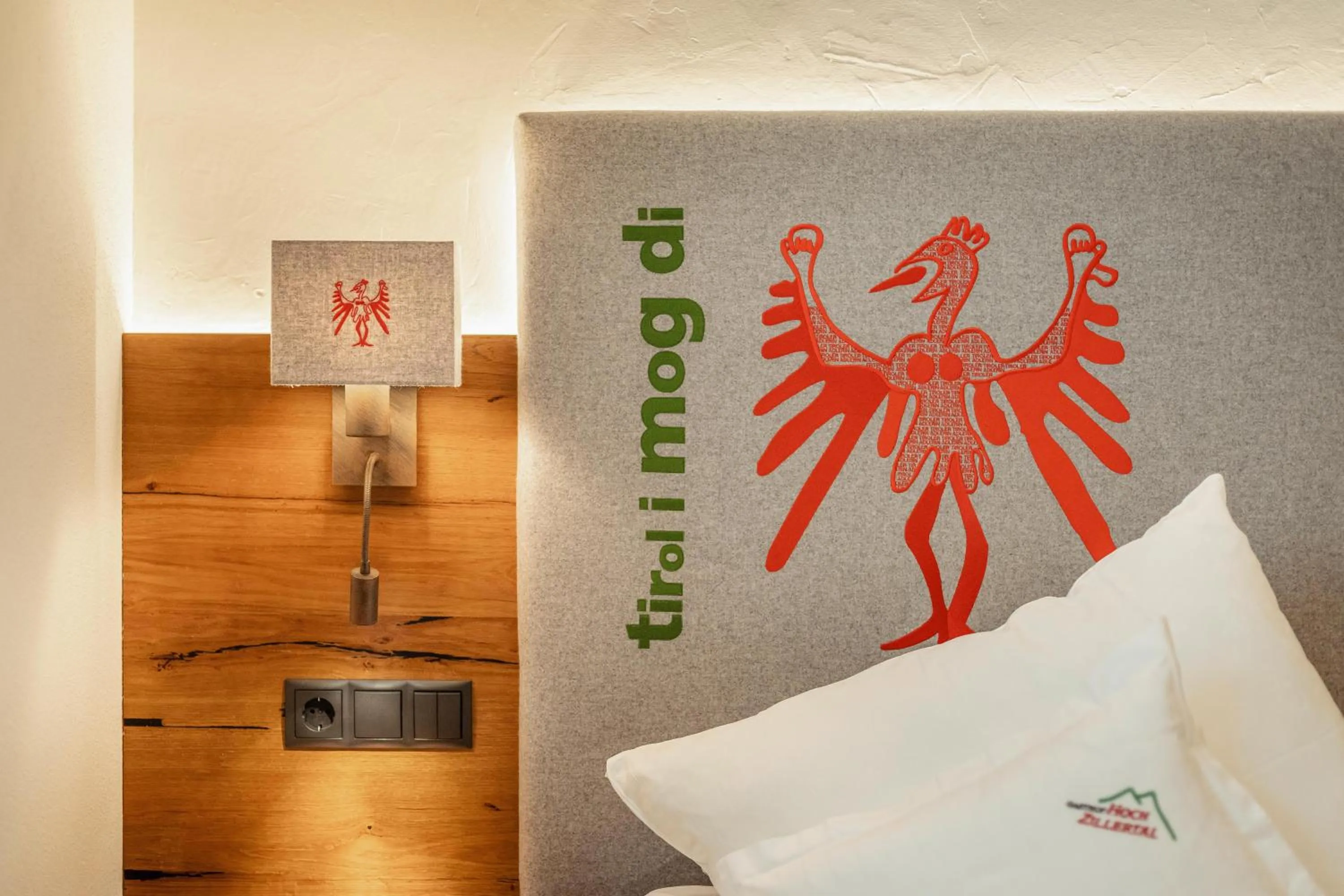 Bed in Kräuterhotel Hochzillertal