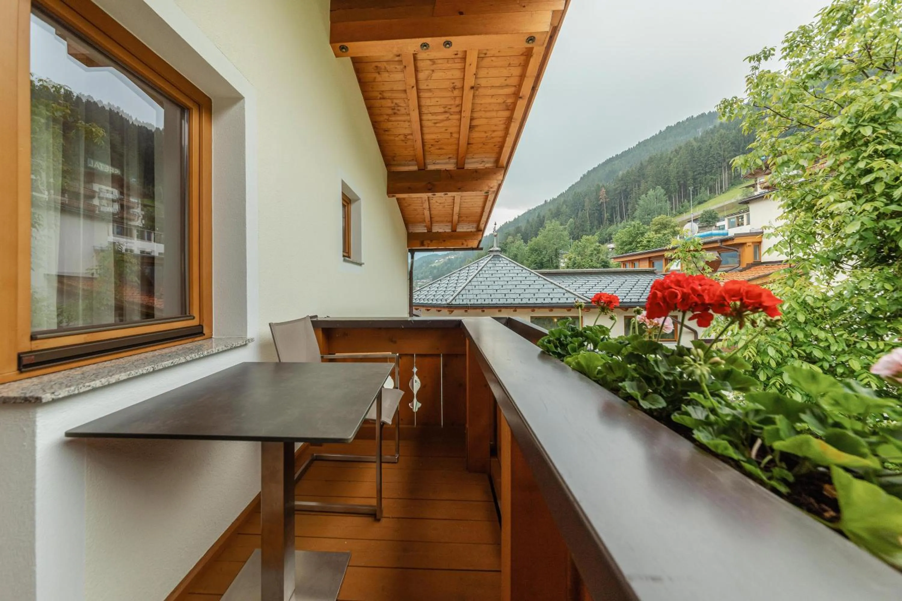 Balcony/Terrace in Kräuterhotel Hochzillertal