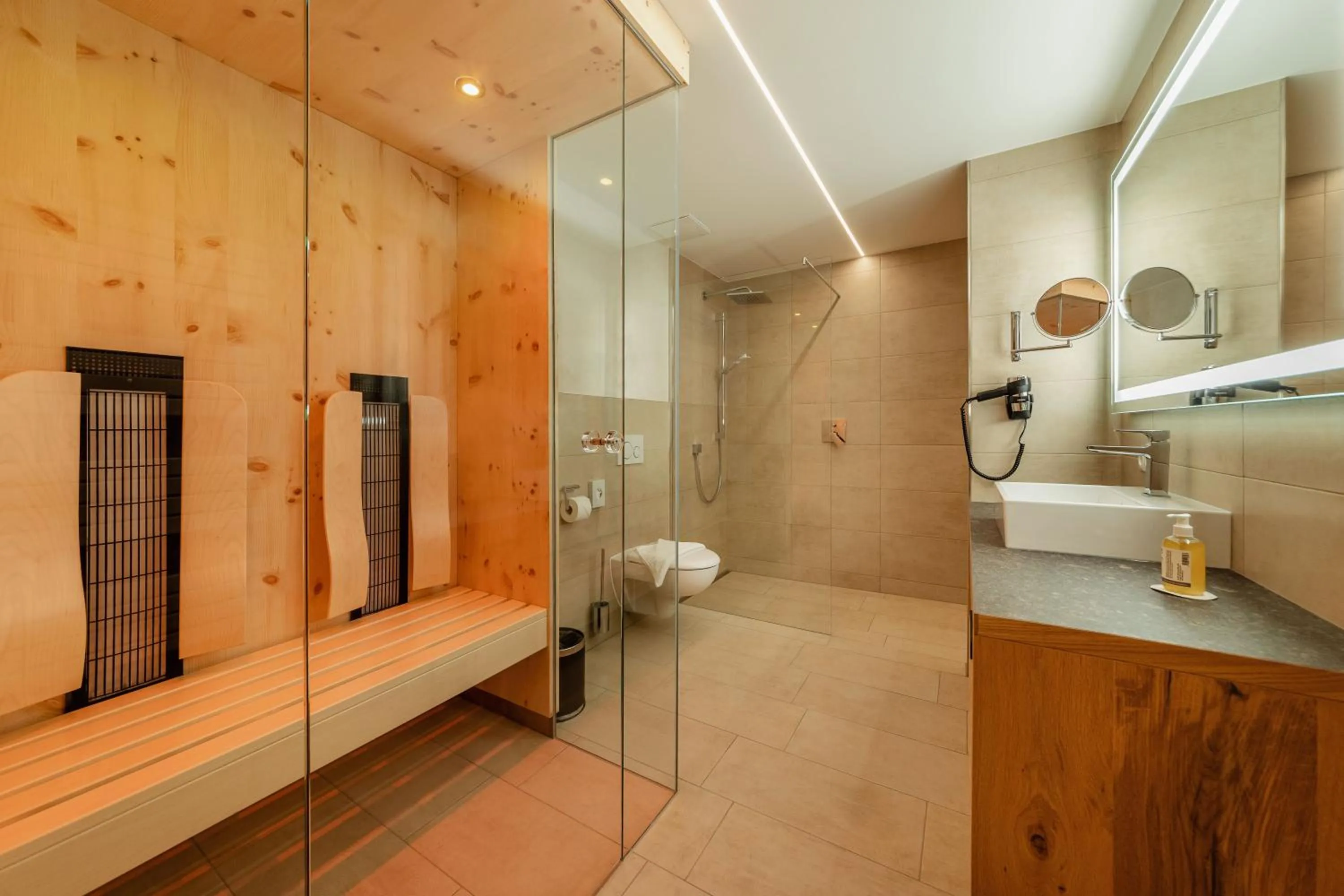 Shower in Kräuterhotel Hochzillertal