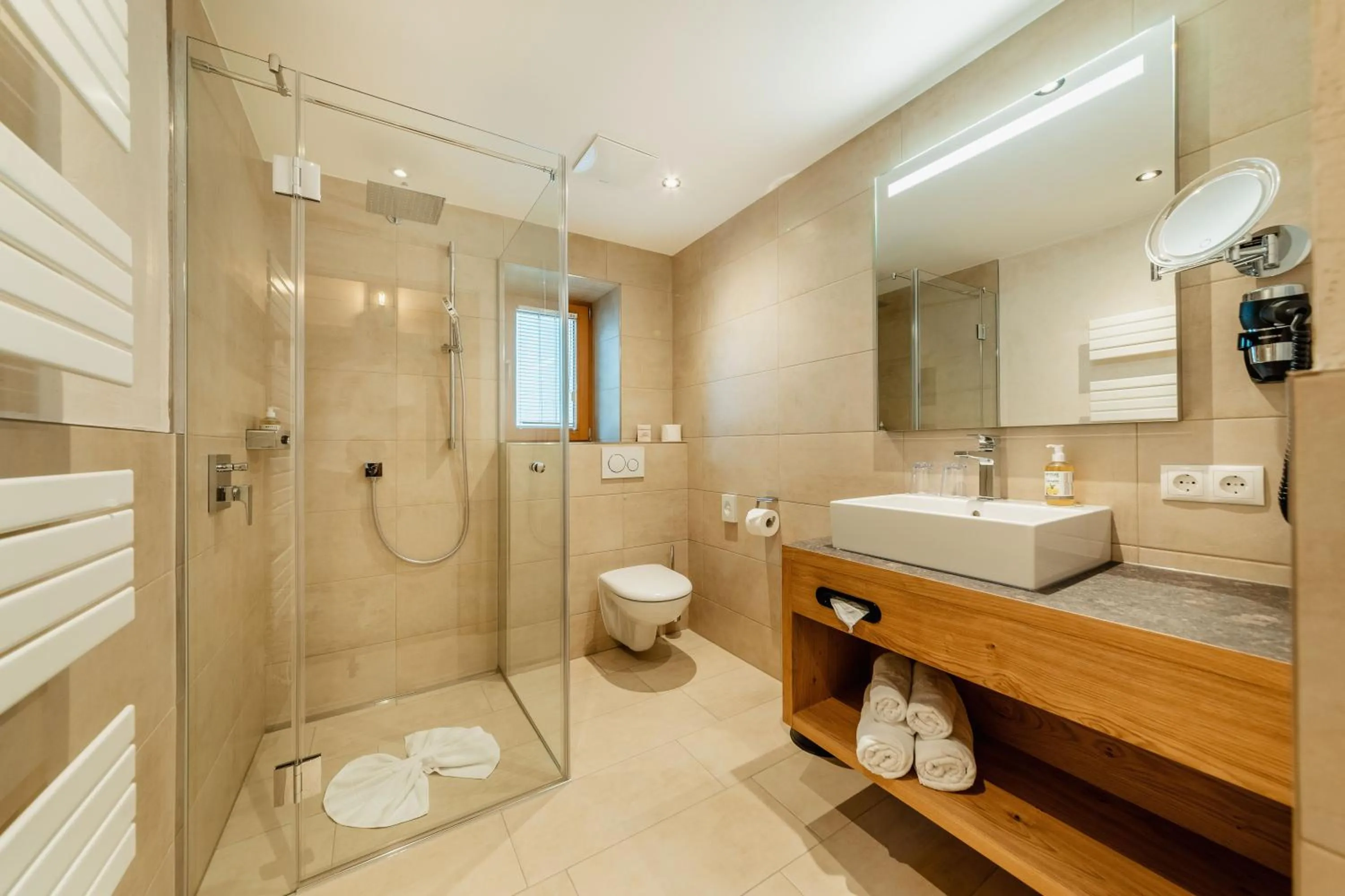 Shower in Kräuterhotel Hochzillertal