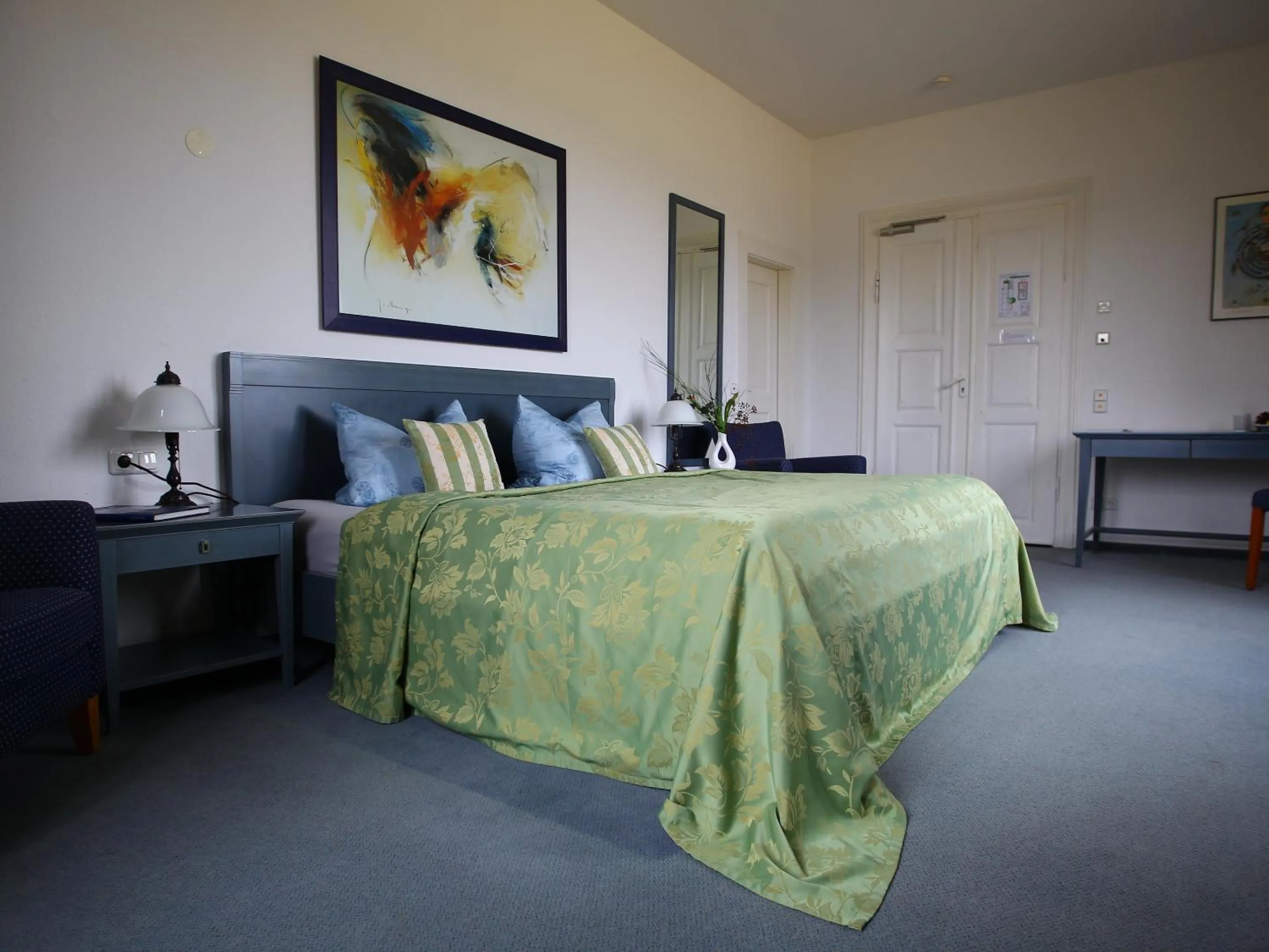 Bedroom, Bed in Hotel & Restaurant Schloss Weißenburg