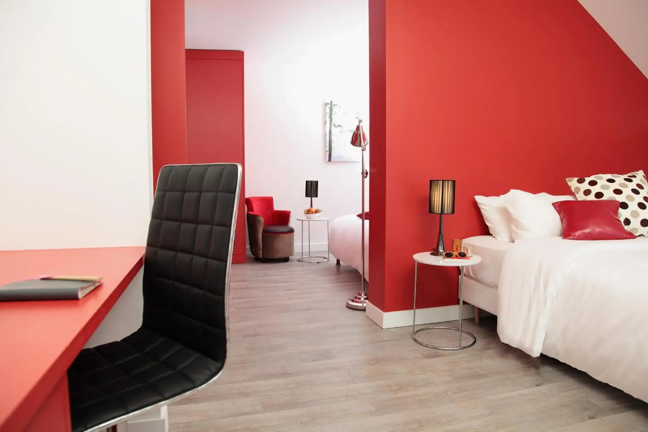 Privilege Room in Les Canisses Privilege Room in Les Canisses