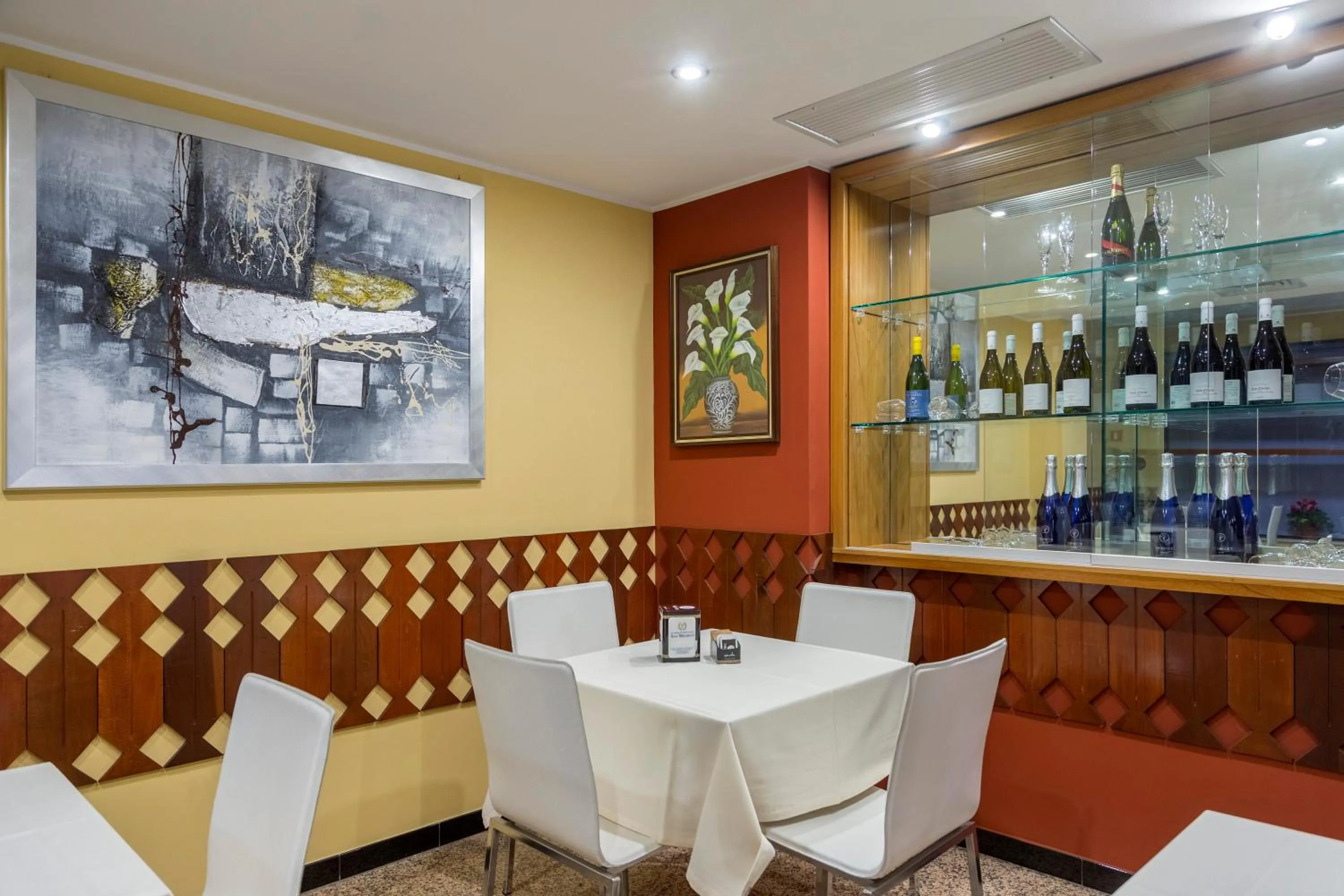 Restaurant/places to eat in Hotel San Michele