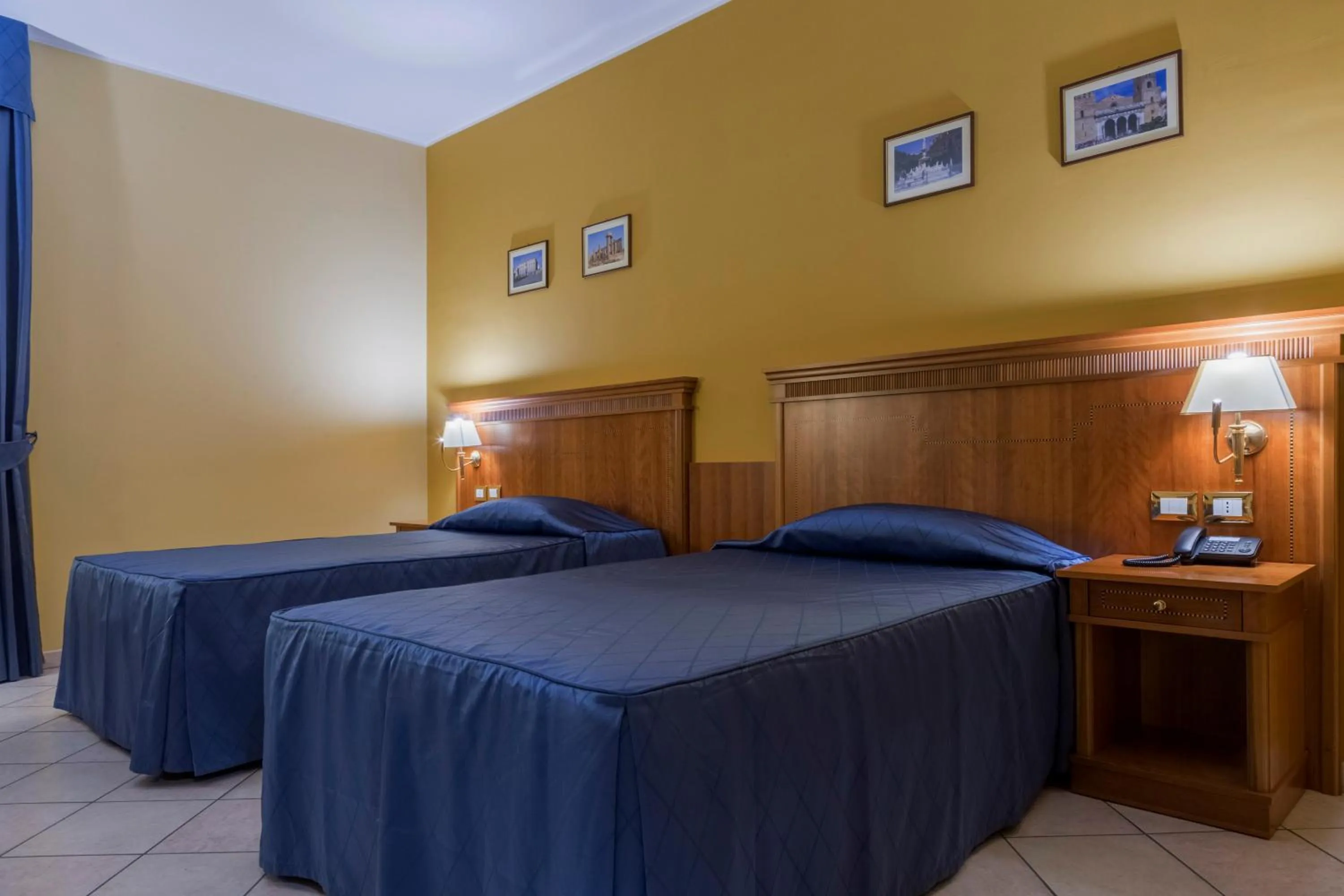 Photo of the whole room, Bed in Hotel San Michele