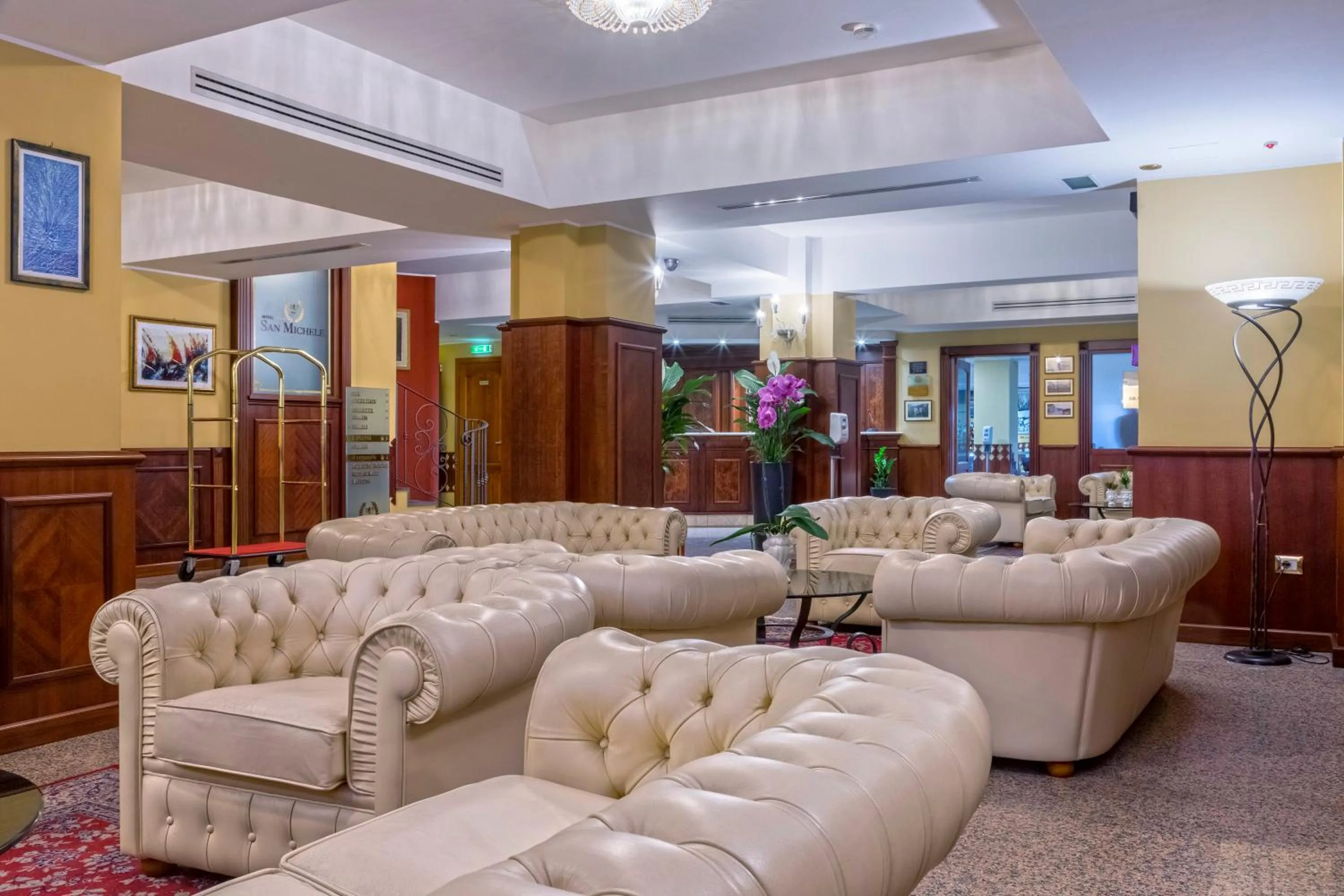 Lobby or reception in Hotel San Michele