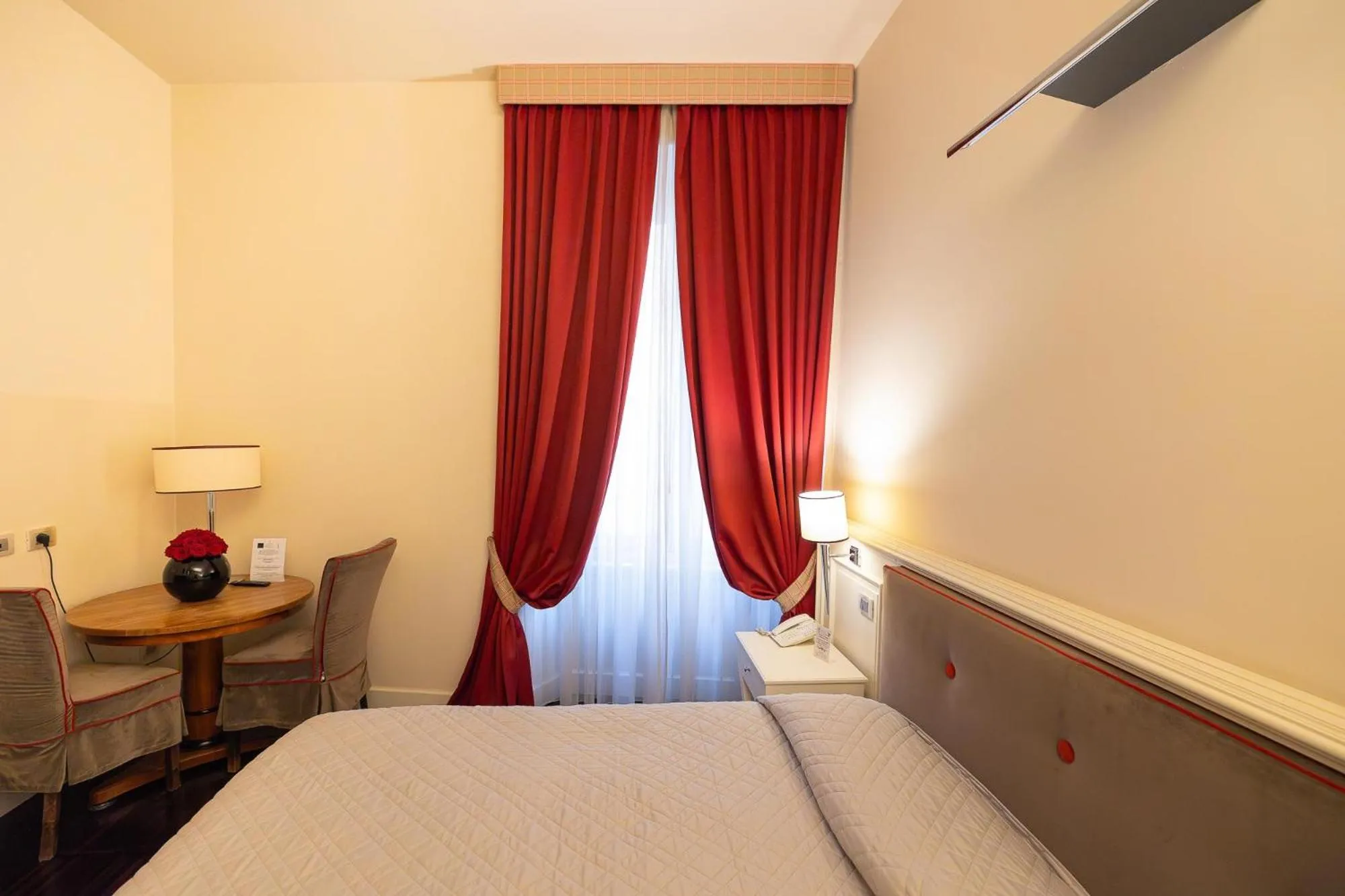 Bedroom, Bed in Hotel Patria