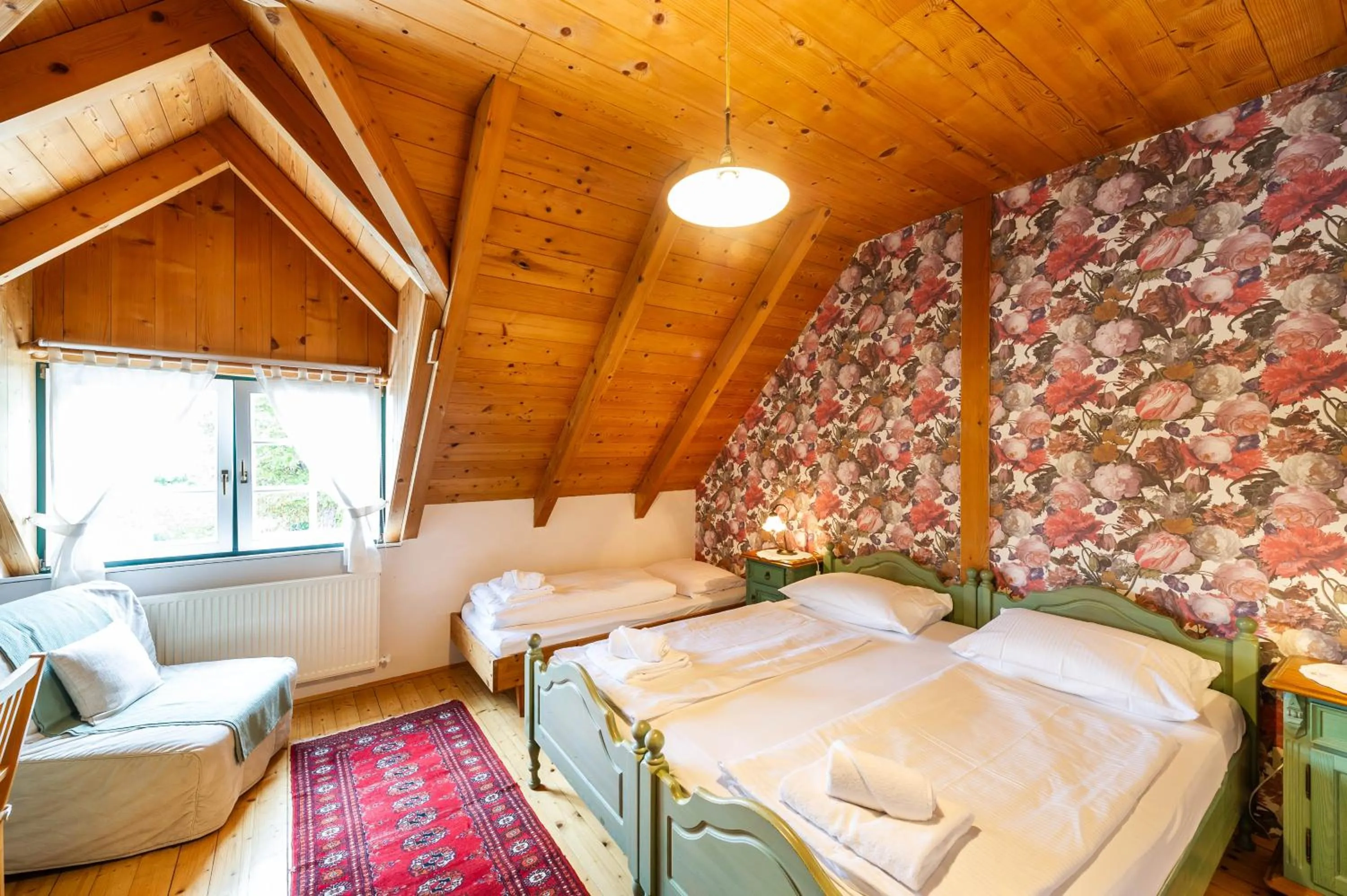 Bed in Stoffbauer GmbH