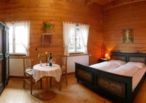 Bed in Stoffbauer GmbH