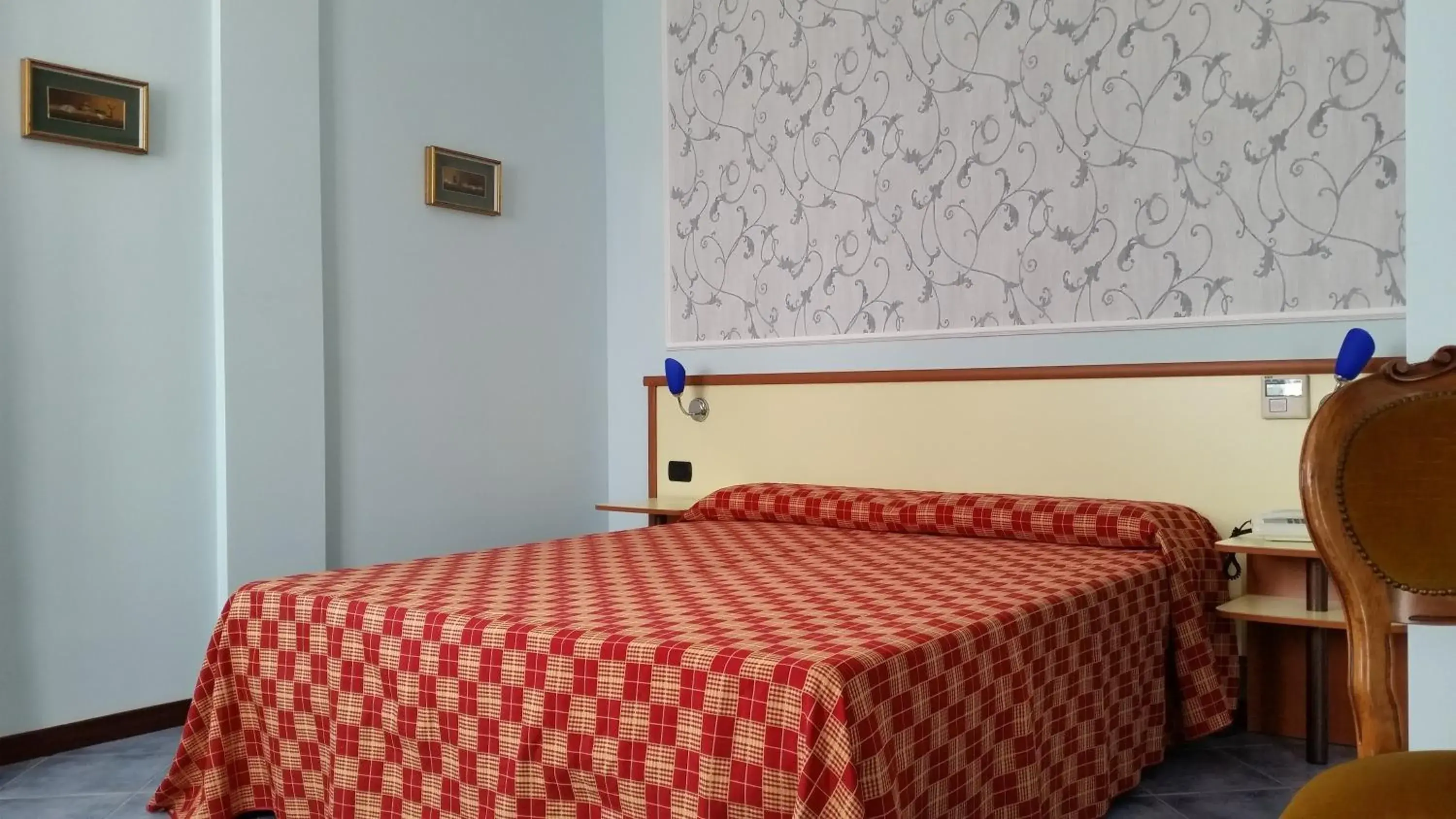 Classic Triple Room in Hotel Miravalle Classic Triple Room in Hotel Miravalle