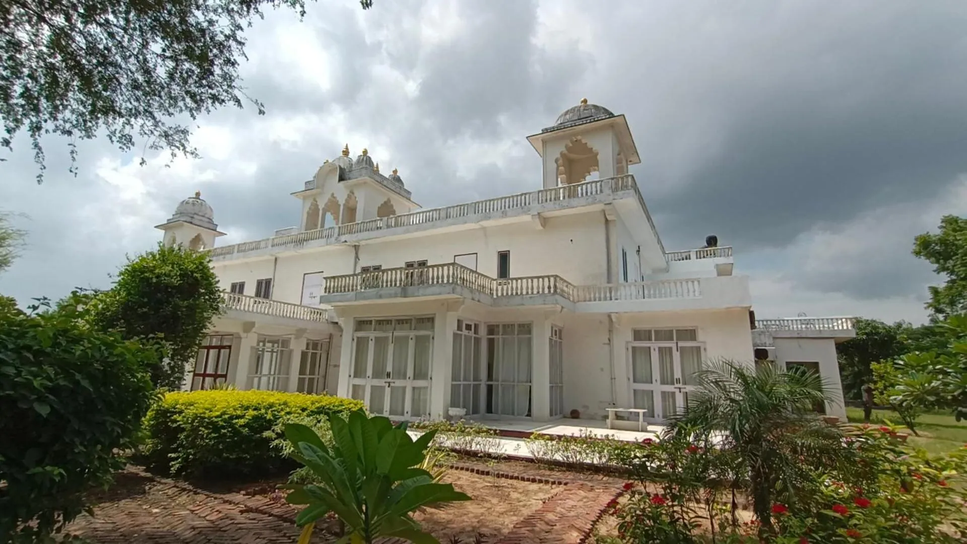 Property building in Savista Retreat