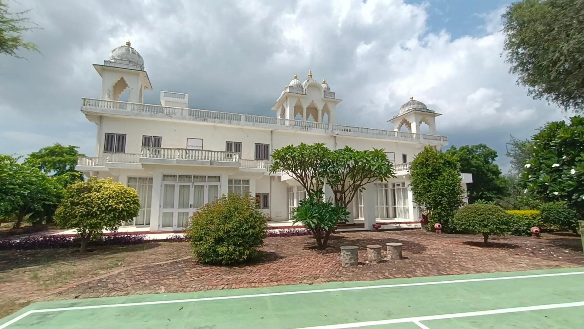 Property building in Savista Retreat