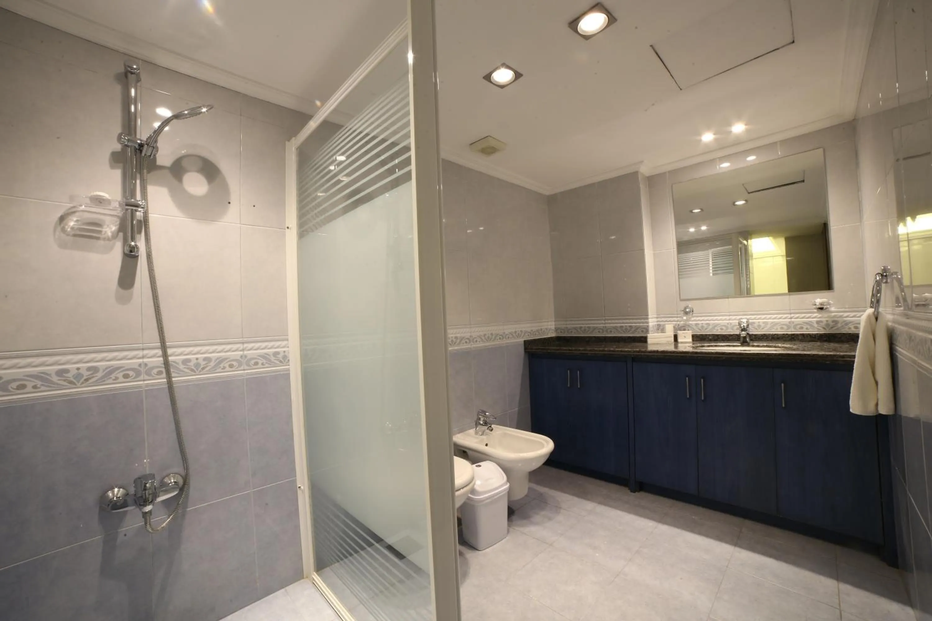 Bathroom in La Vida Suite