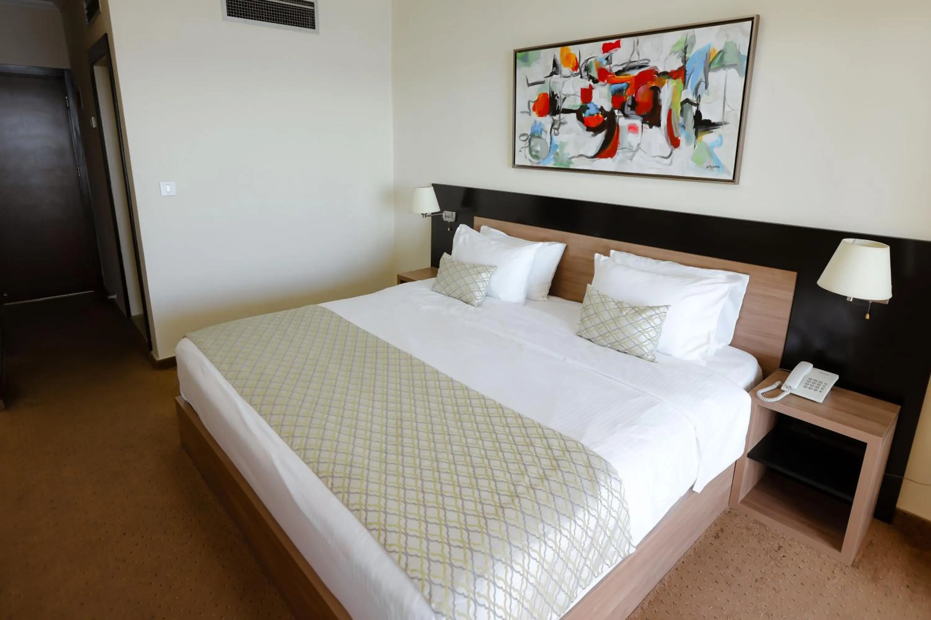 Bed in La Vida Suite