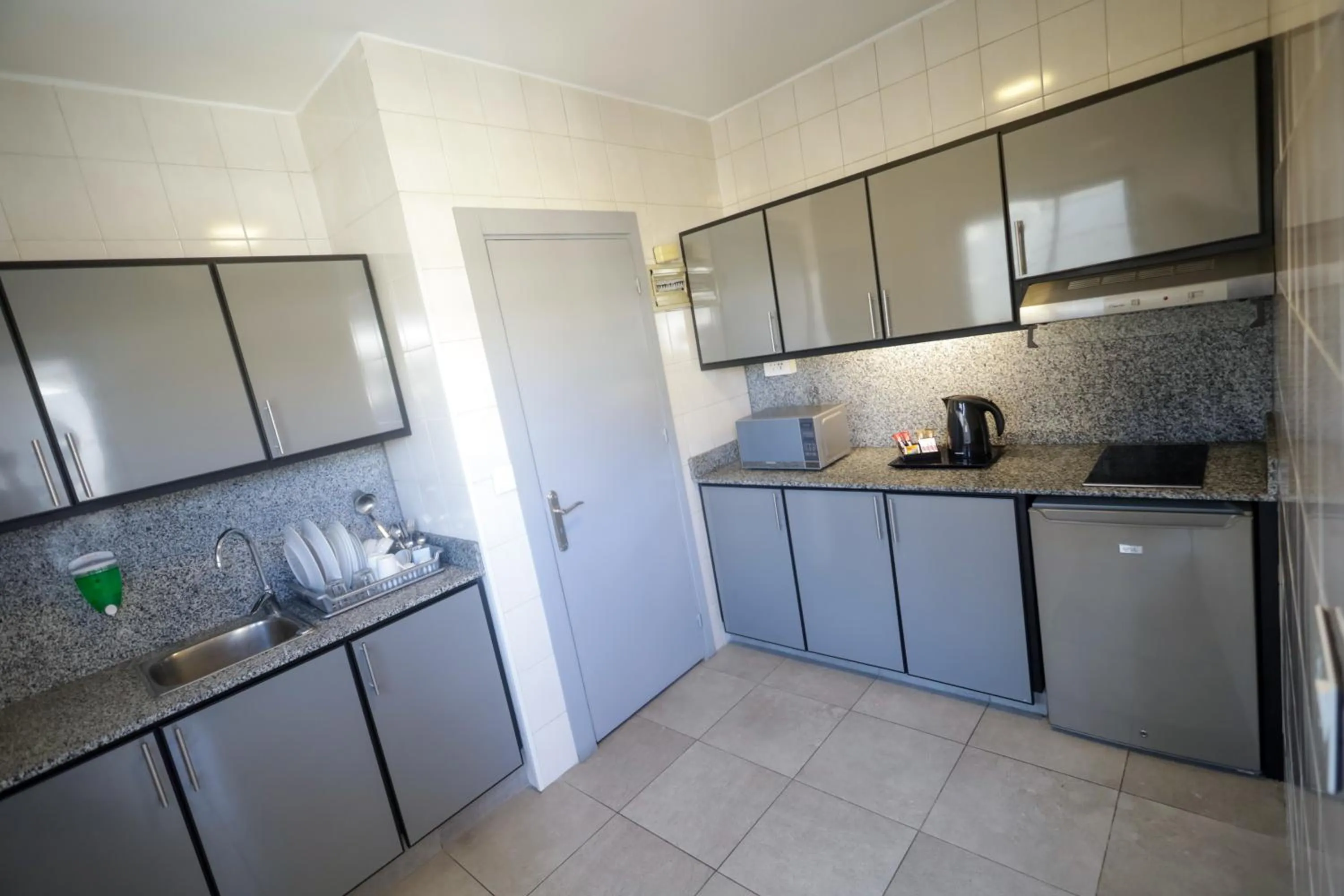 Kitchen or kitchenette in La Vida Suite