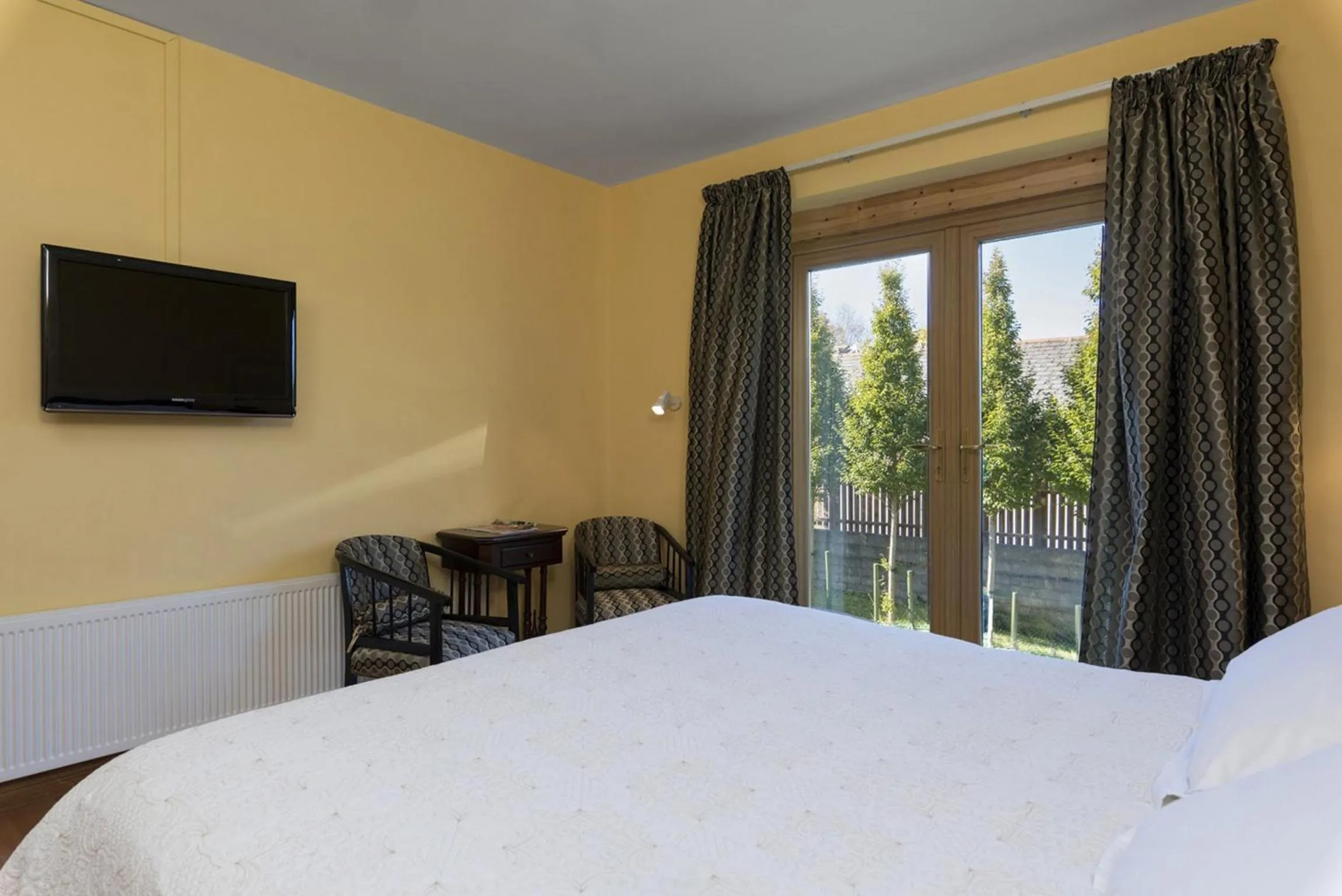 Photo of the whole room, Bed in Kilbree House B&B