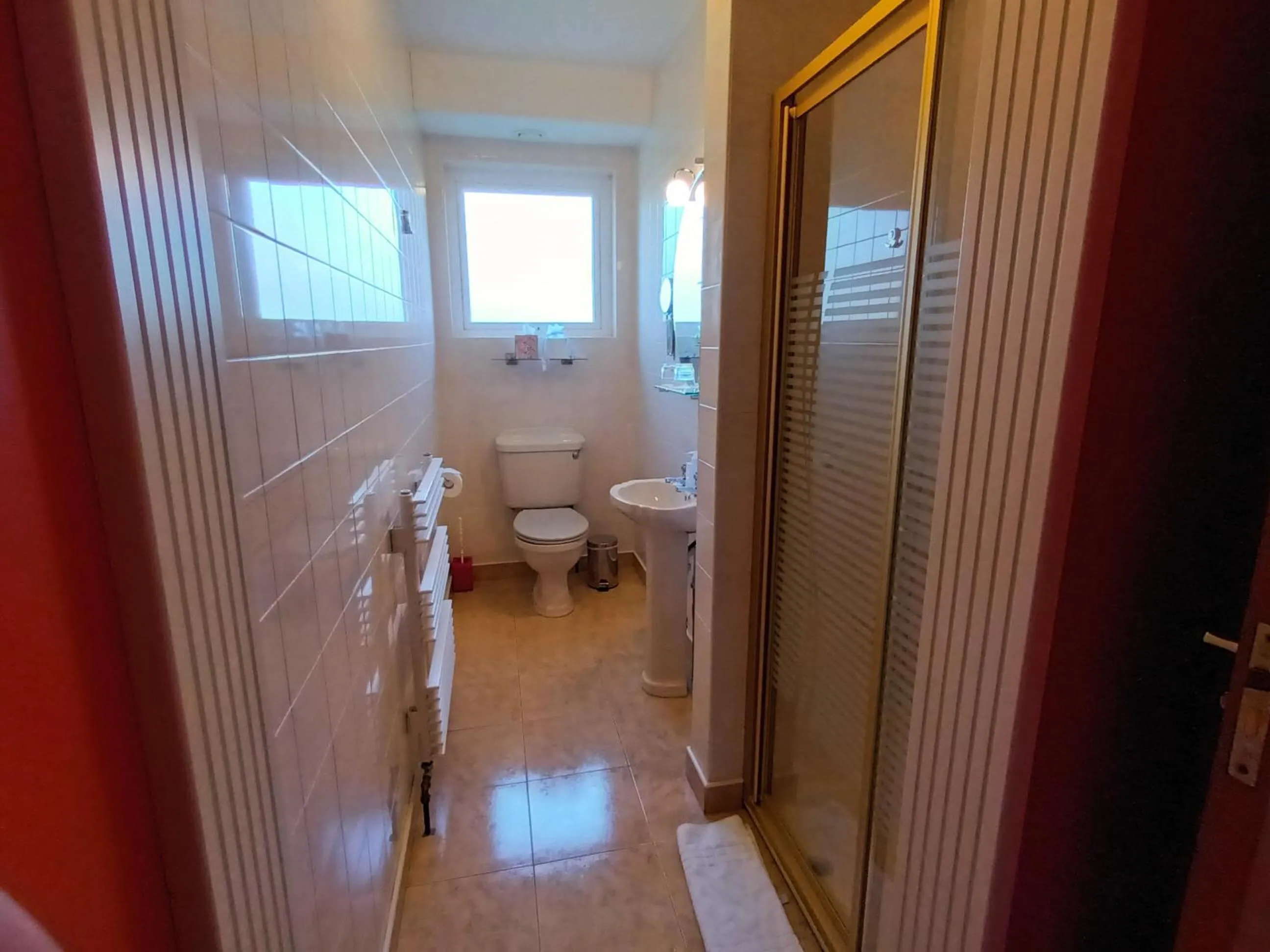 Bathroom in Kilbree House B&B